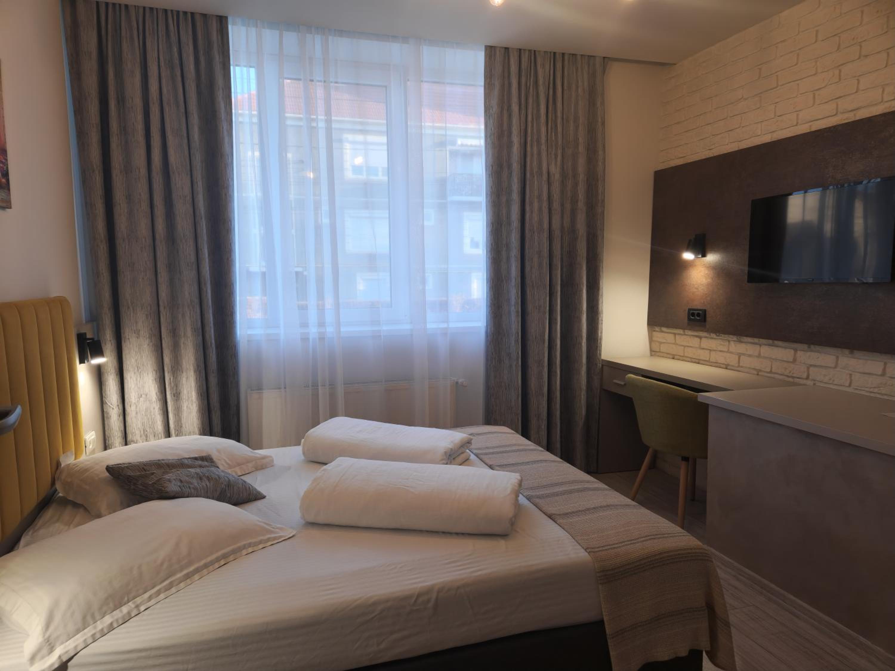 Economy Double Room - Photo 2