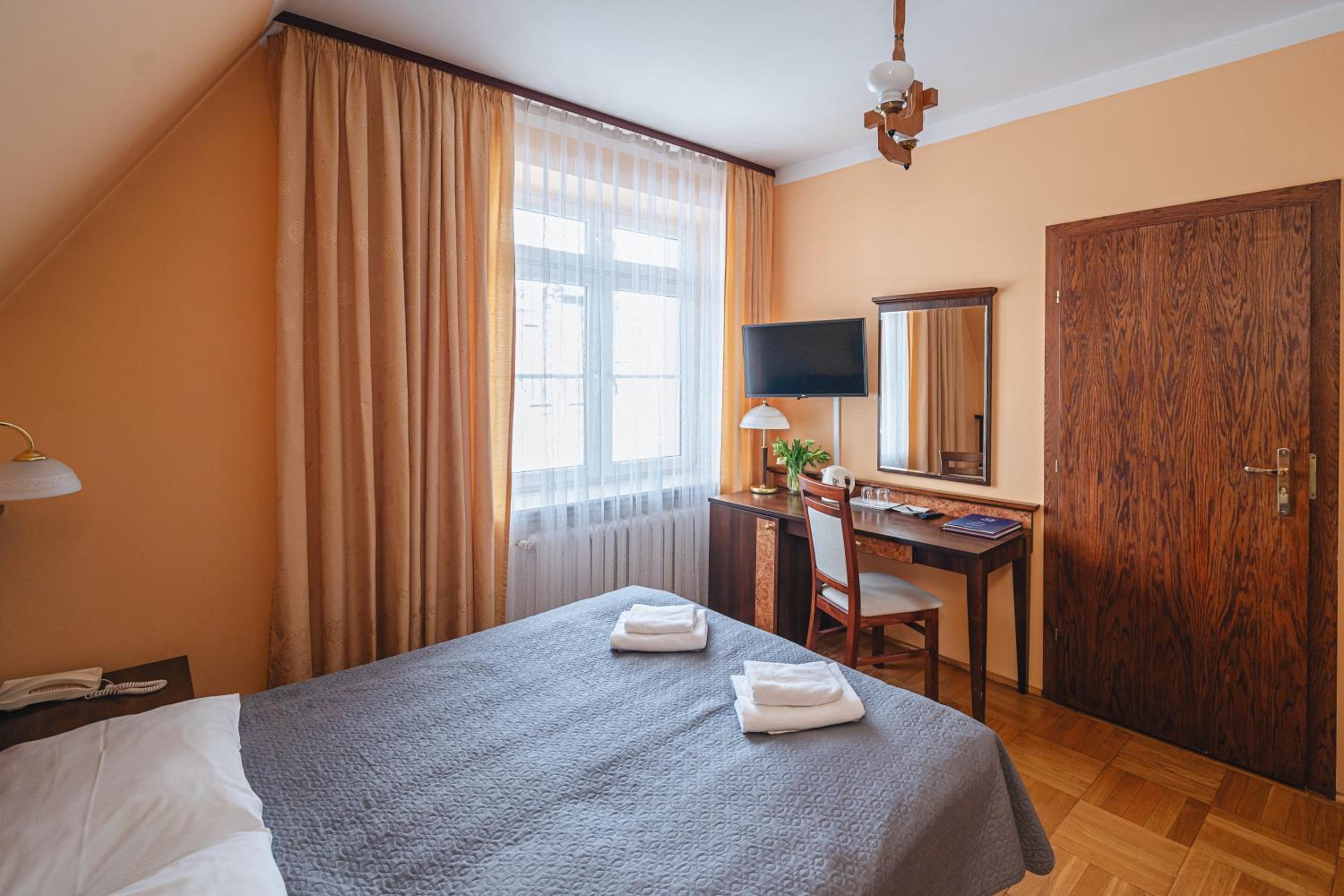 Double Room - Photo 3