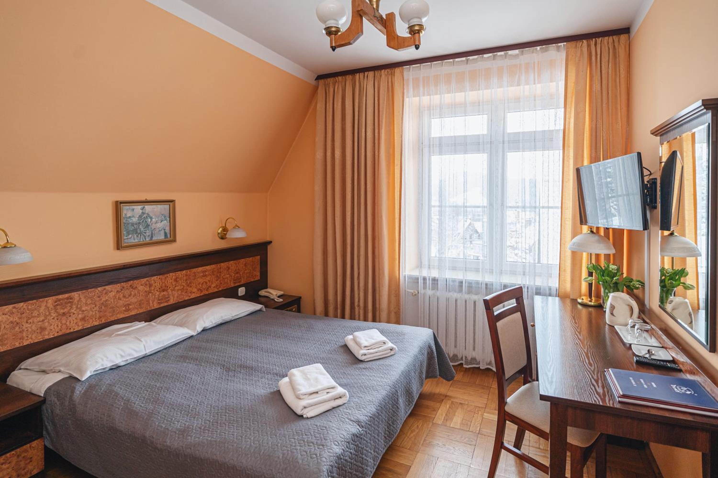 Double Room - Photo 1