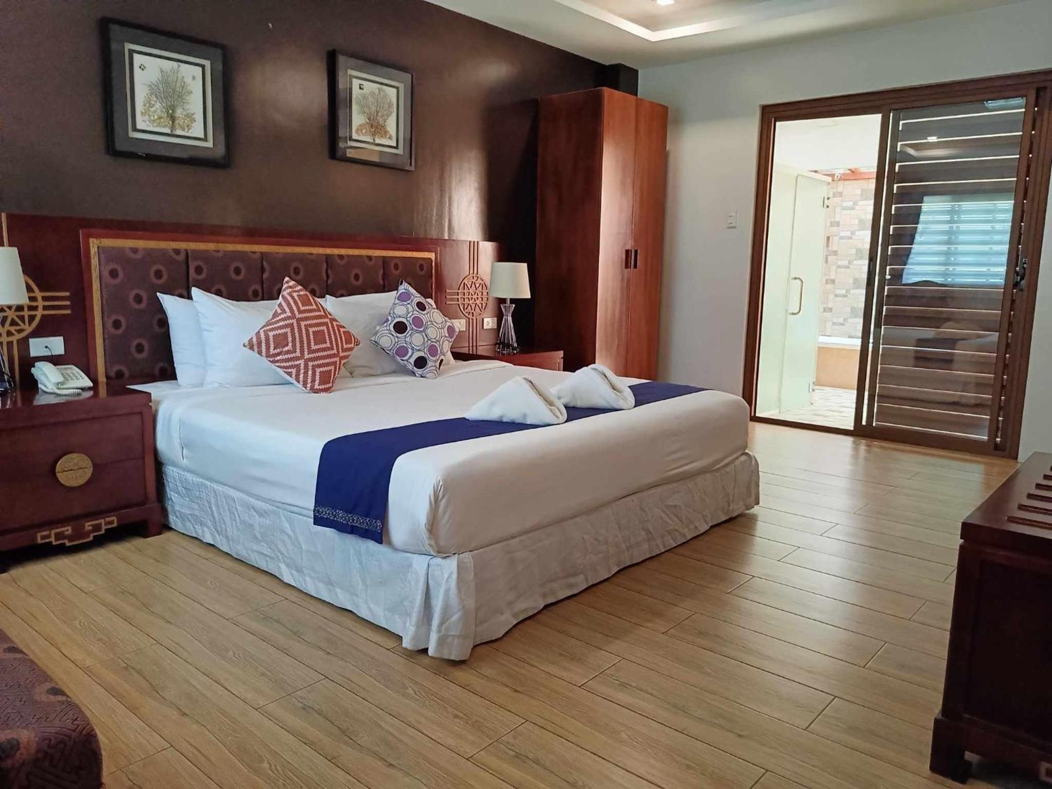 King Room