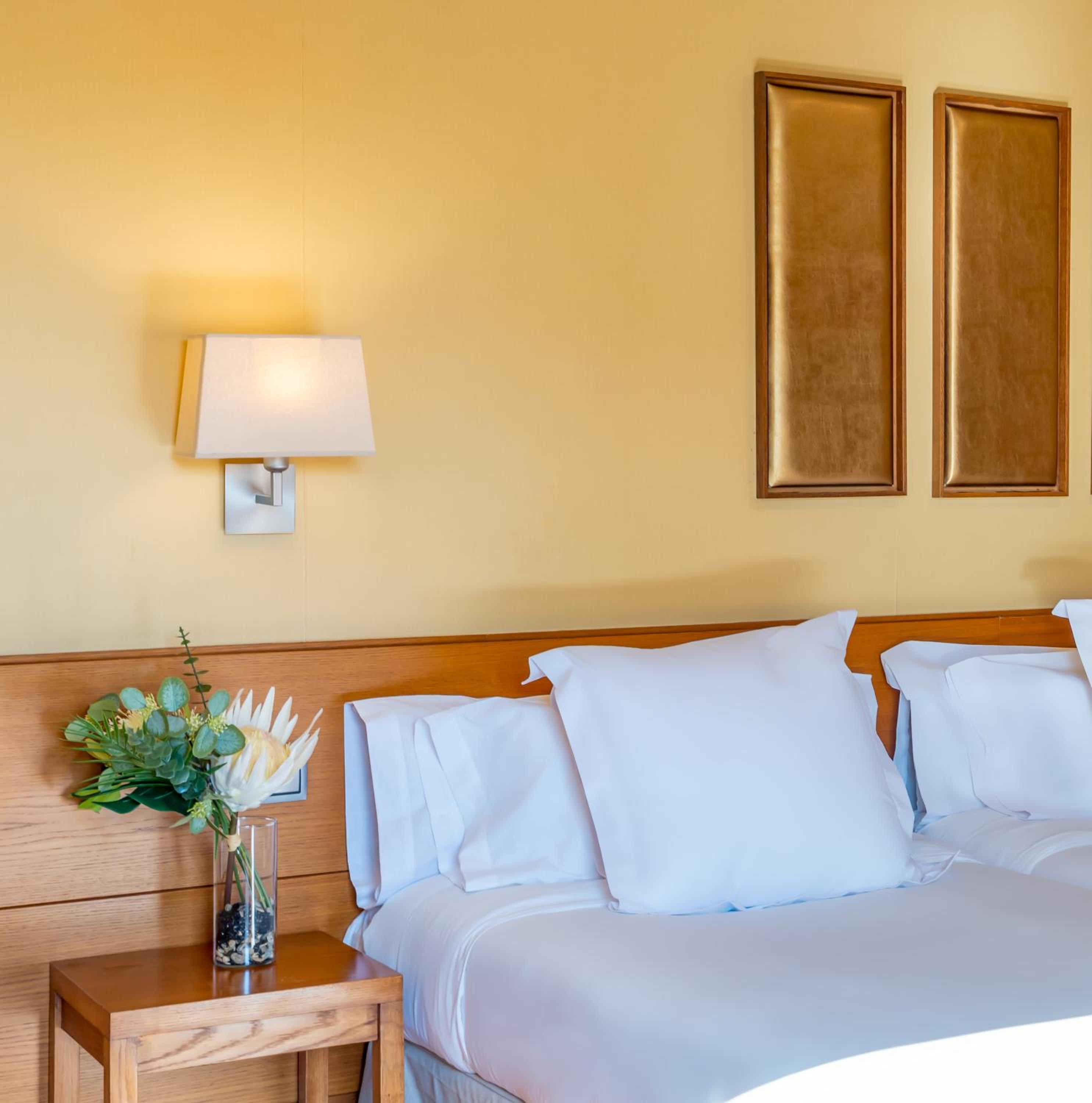 Double or Twin Room - Photo 1
