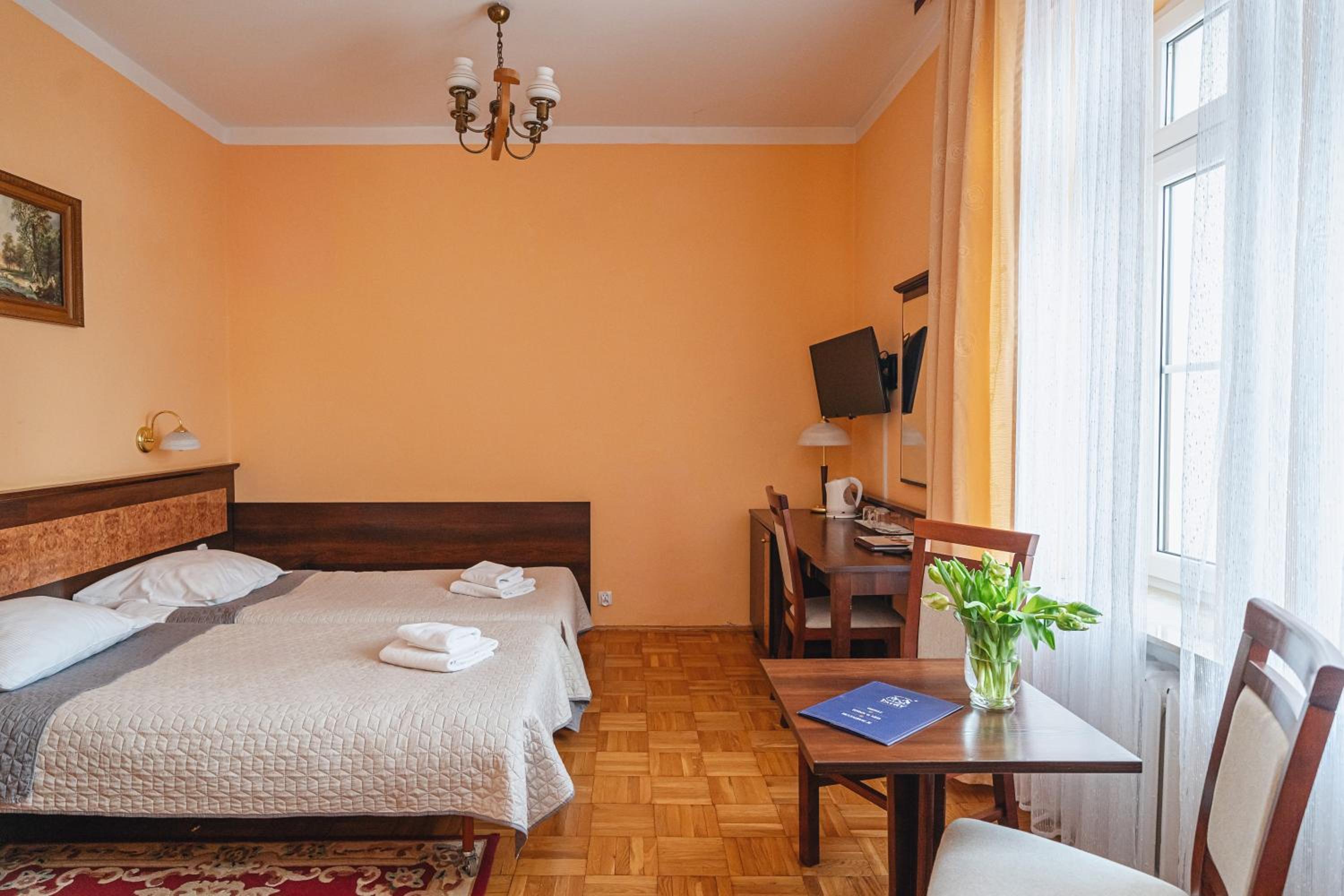 Triple Room - Photo 8