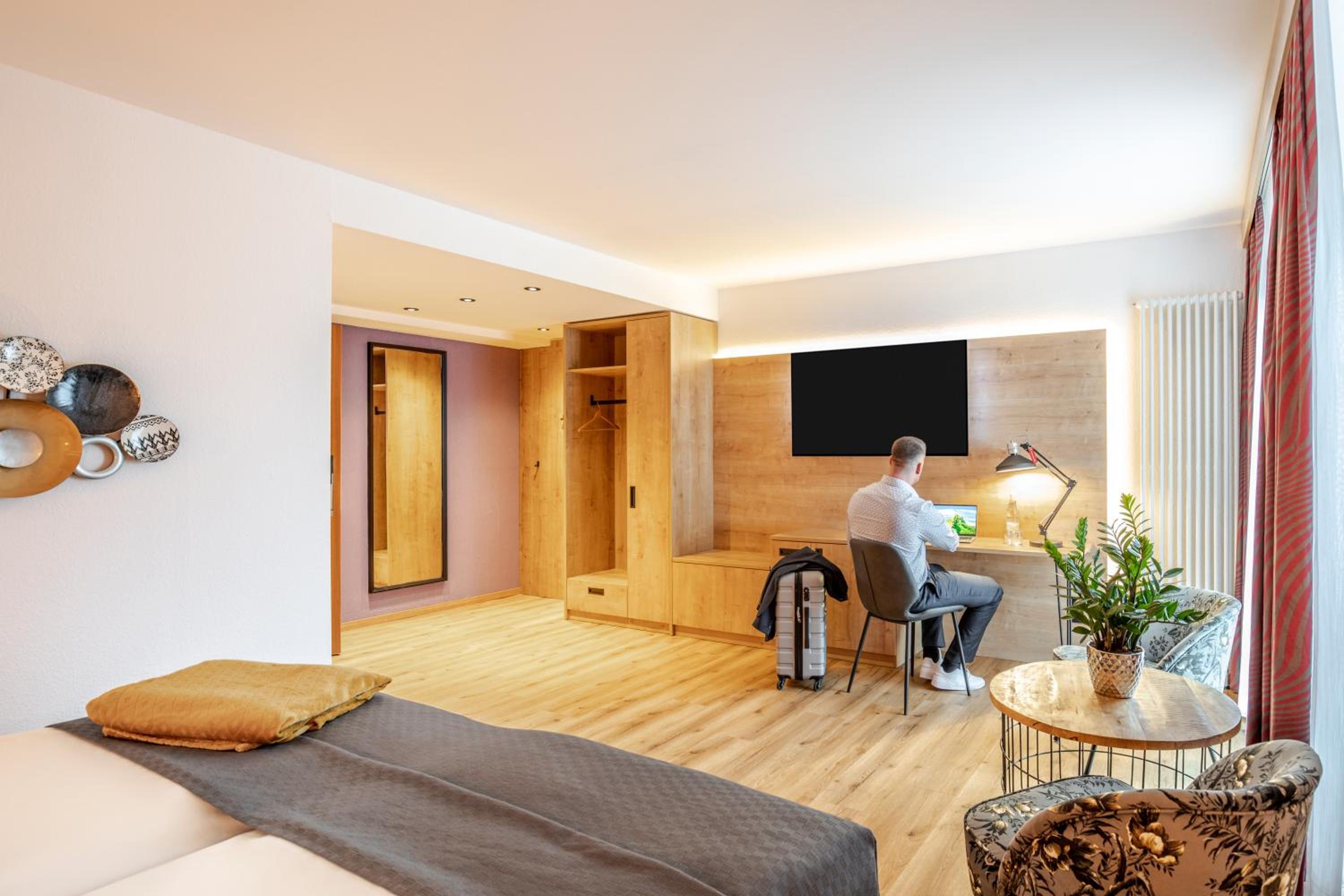Accessible Twin Room photo 3