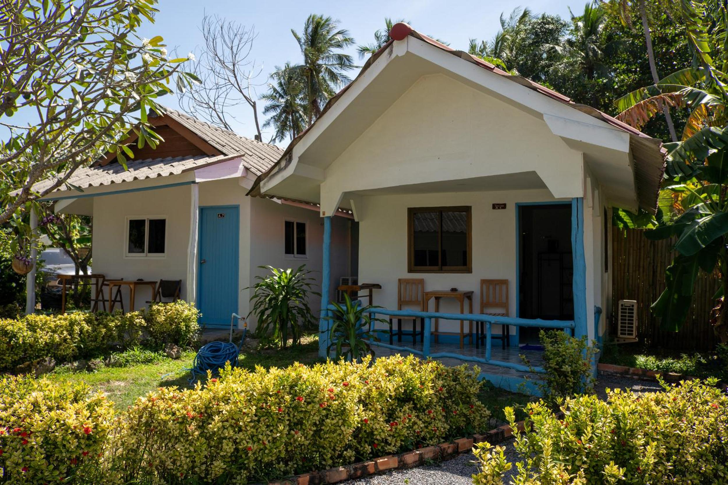 Superior Bungalow - Photo 12