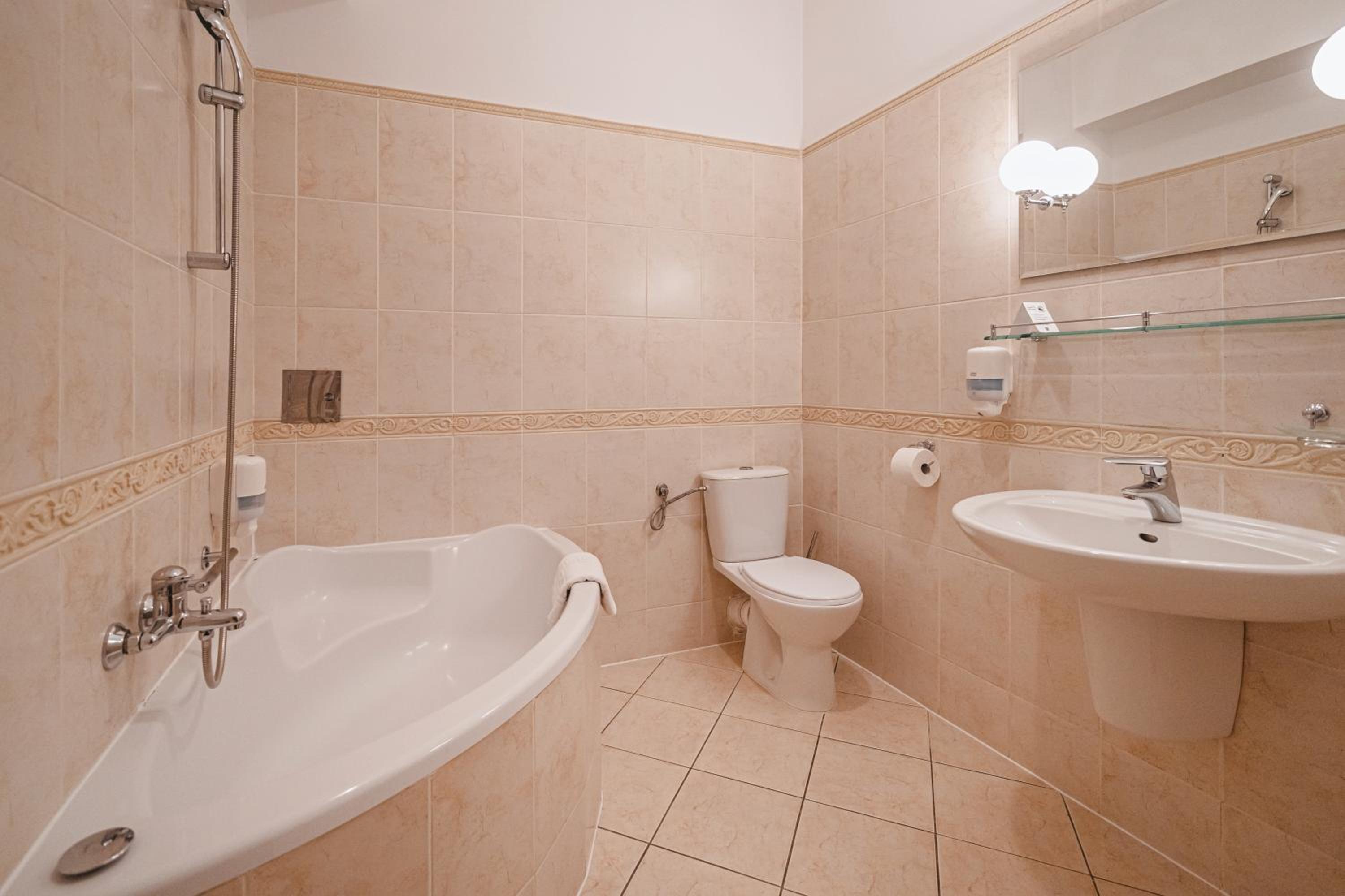 Apartment - Photo 5