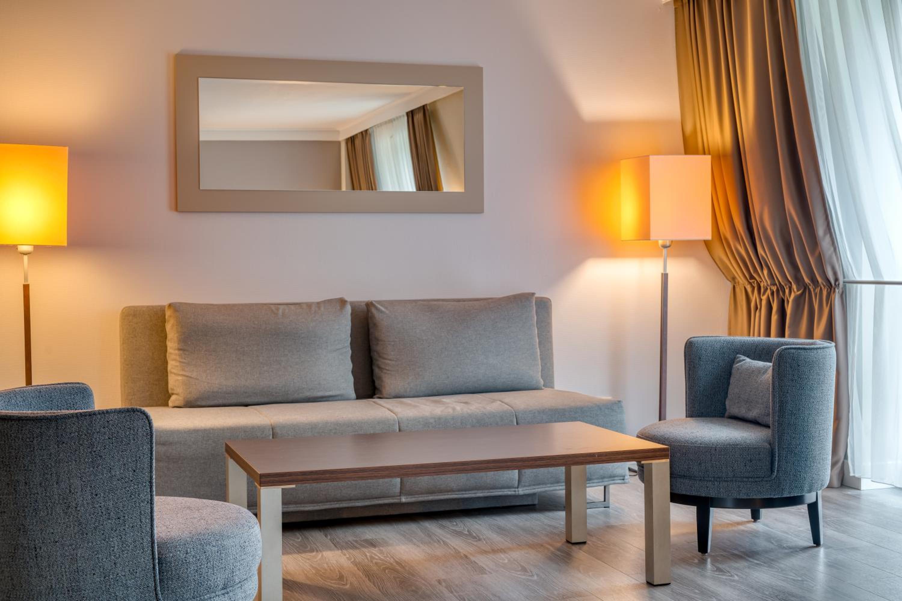 Privilege Suite with Double Bed - Photo 4