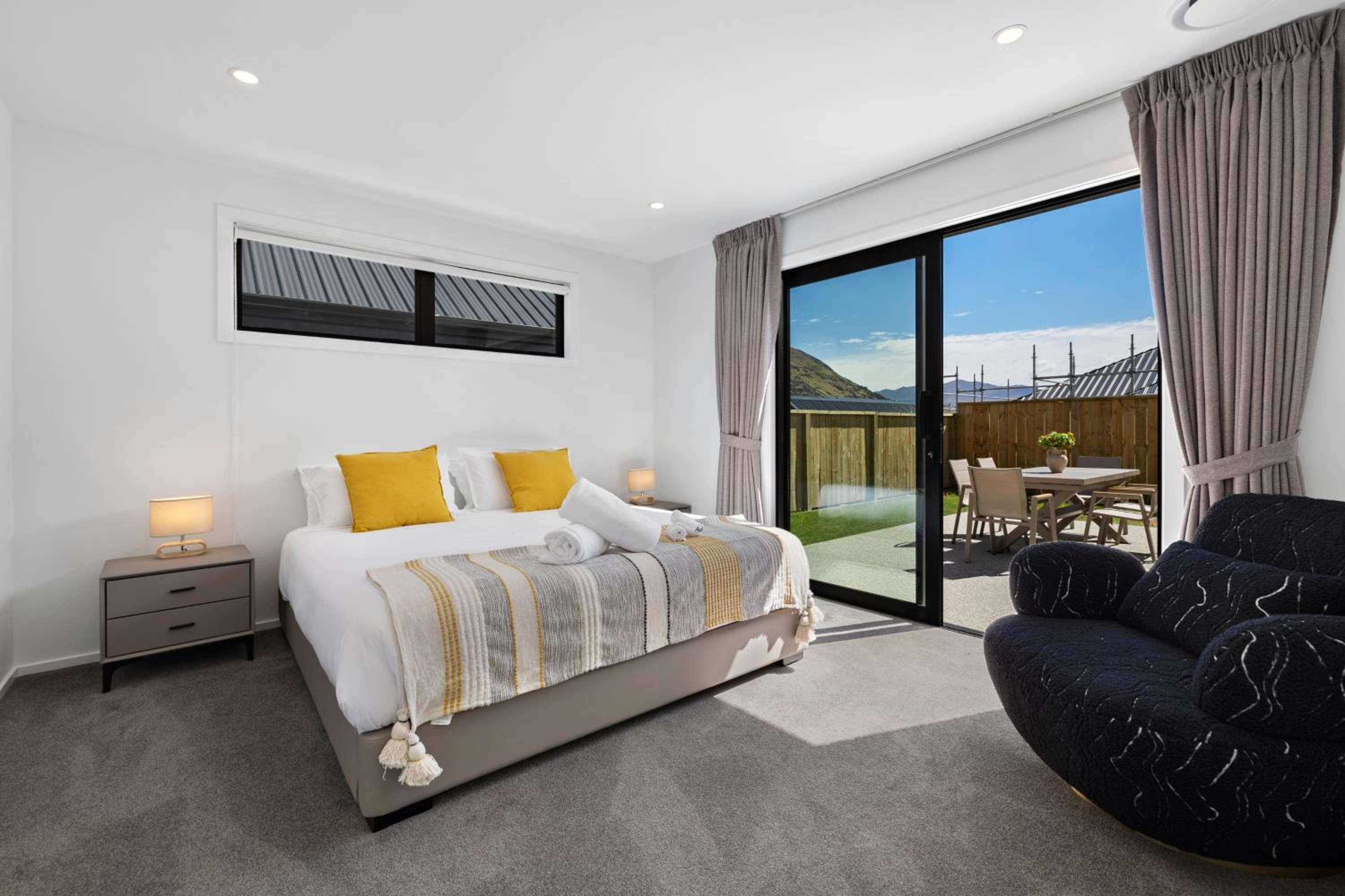 Three-Bedroom House photo 2