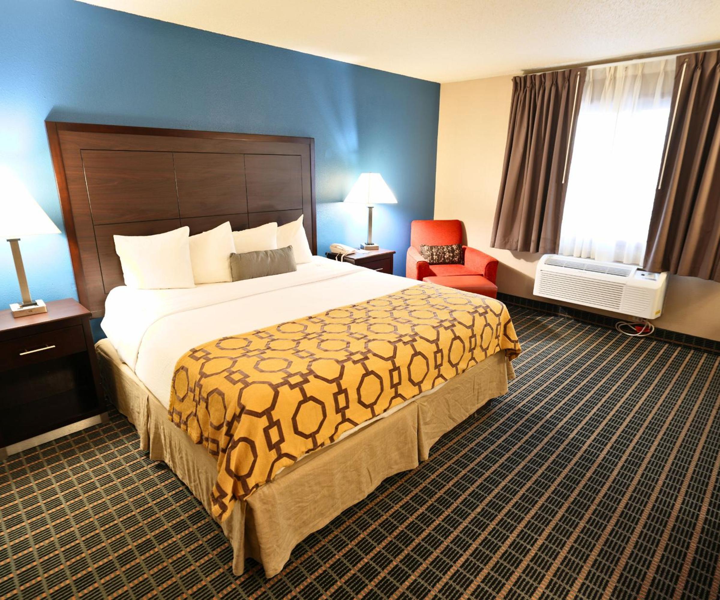 King Room - Non-Smoking - Photo 1