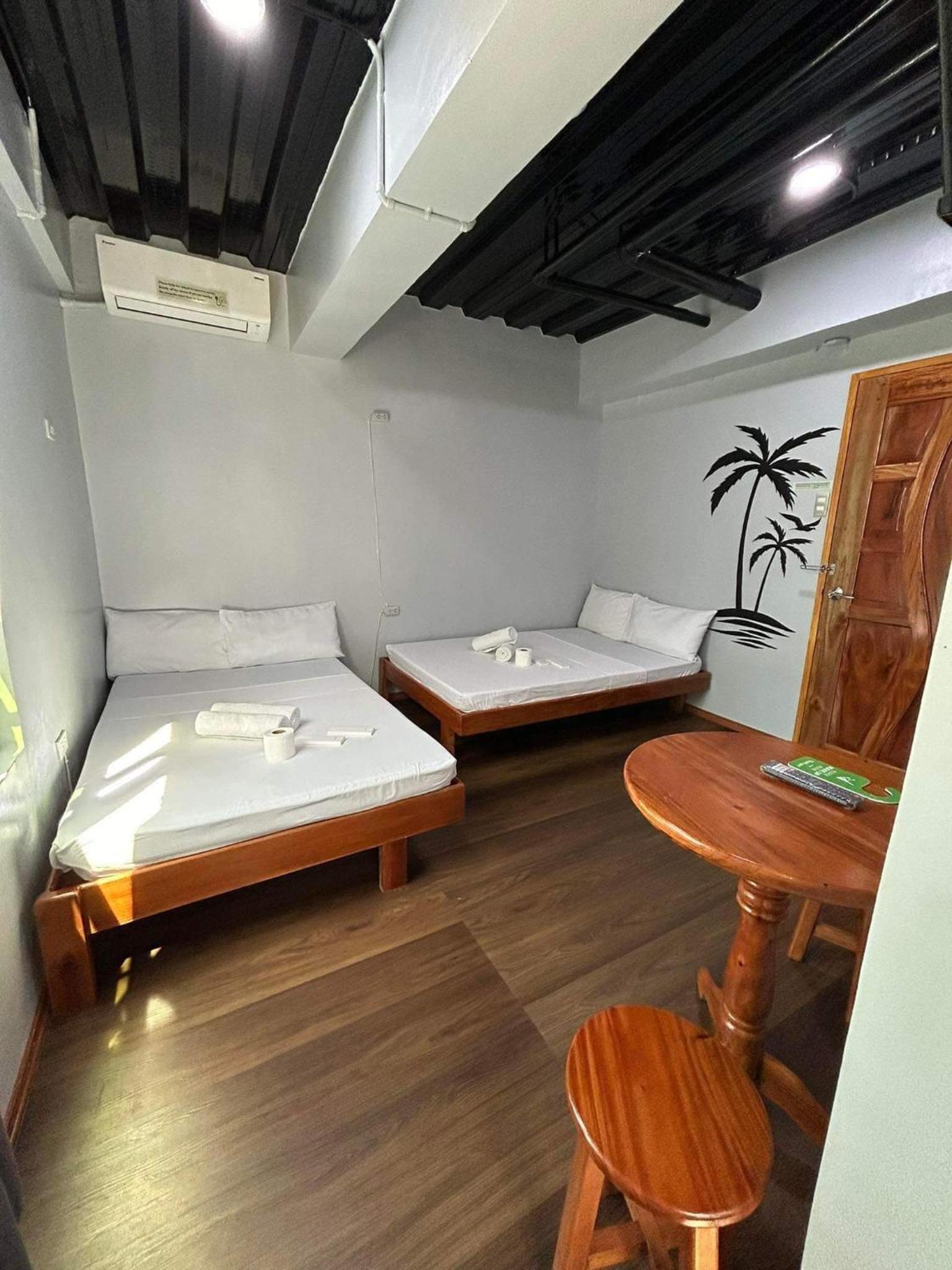 Deluxe Couples Room photo 1
