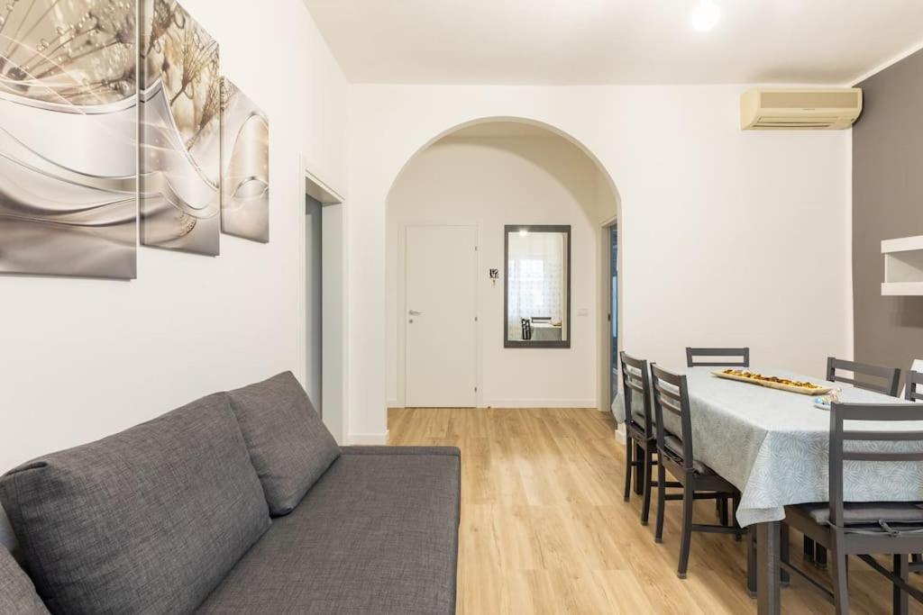 Two-Bedroom Apartment photo 2