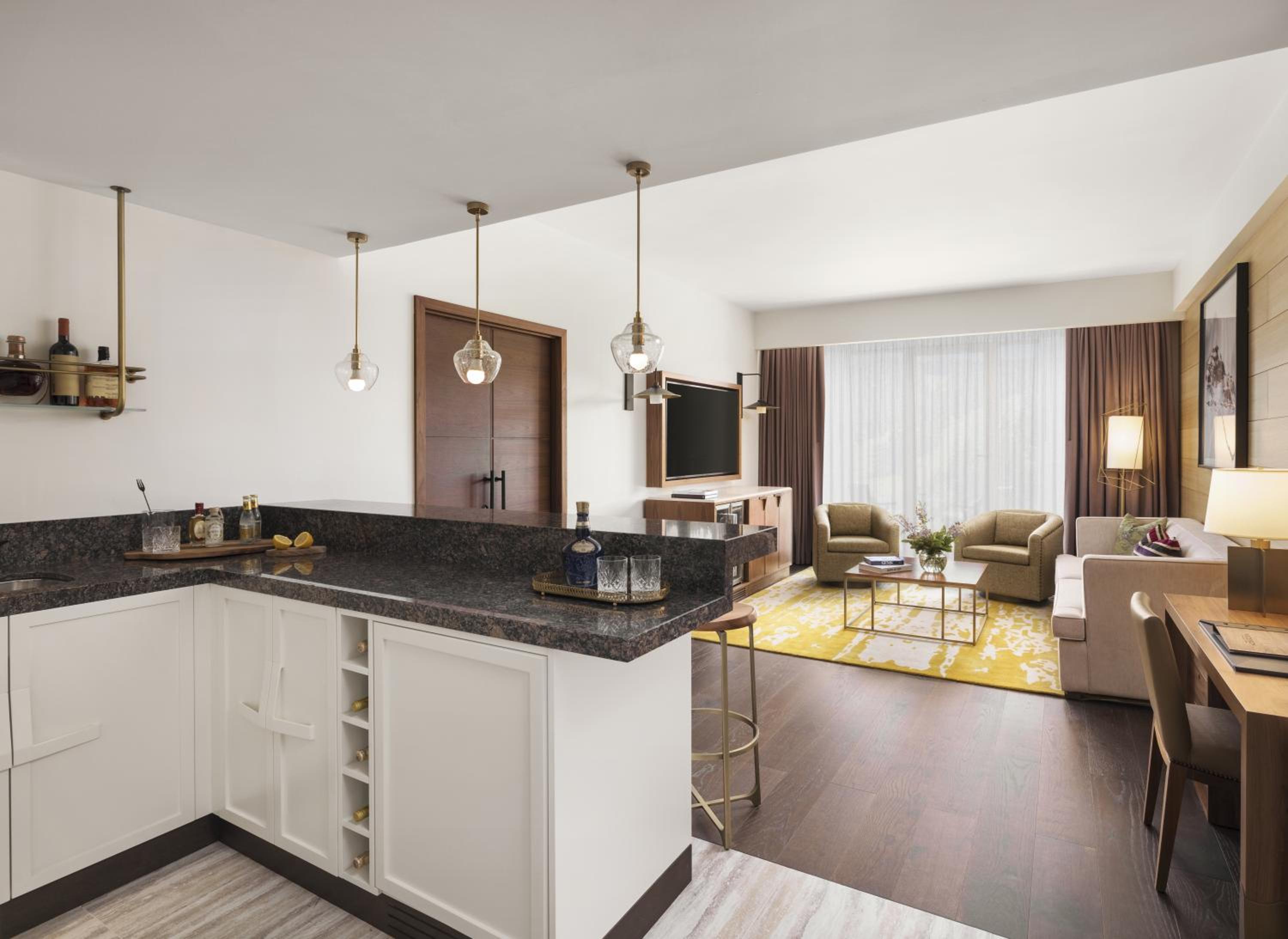 Karaman suite with Slope View photo 1