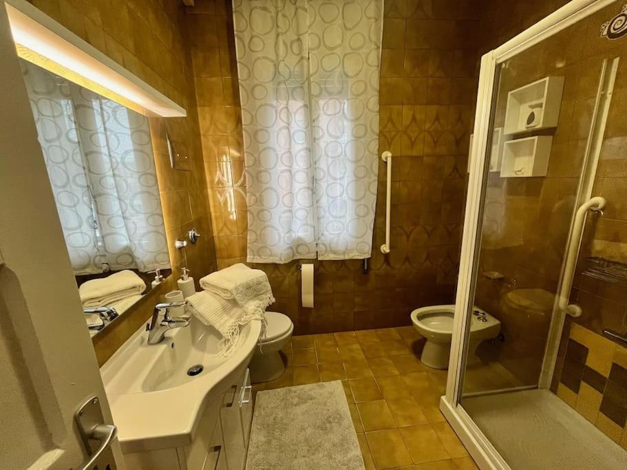 Two-Bedroom House photo 3