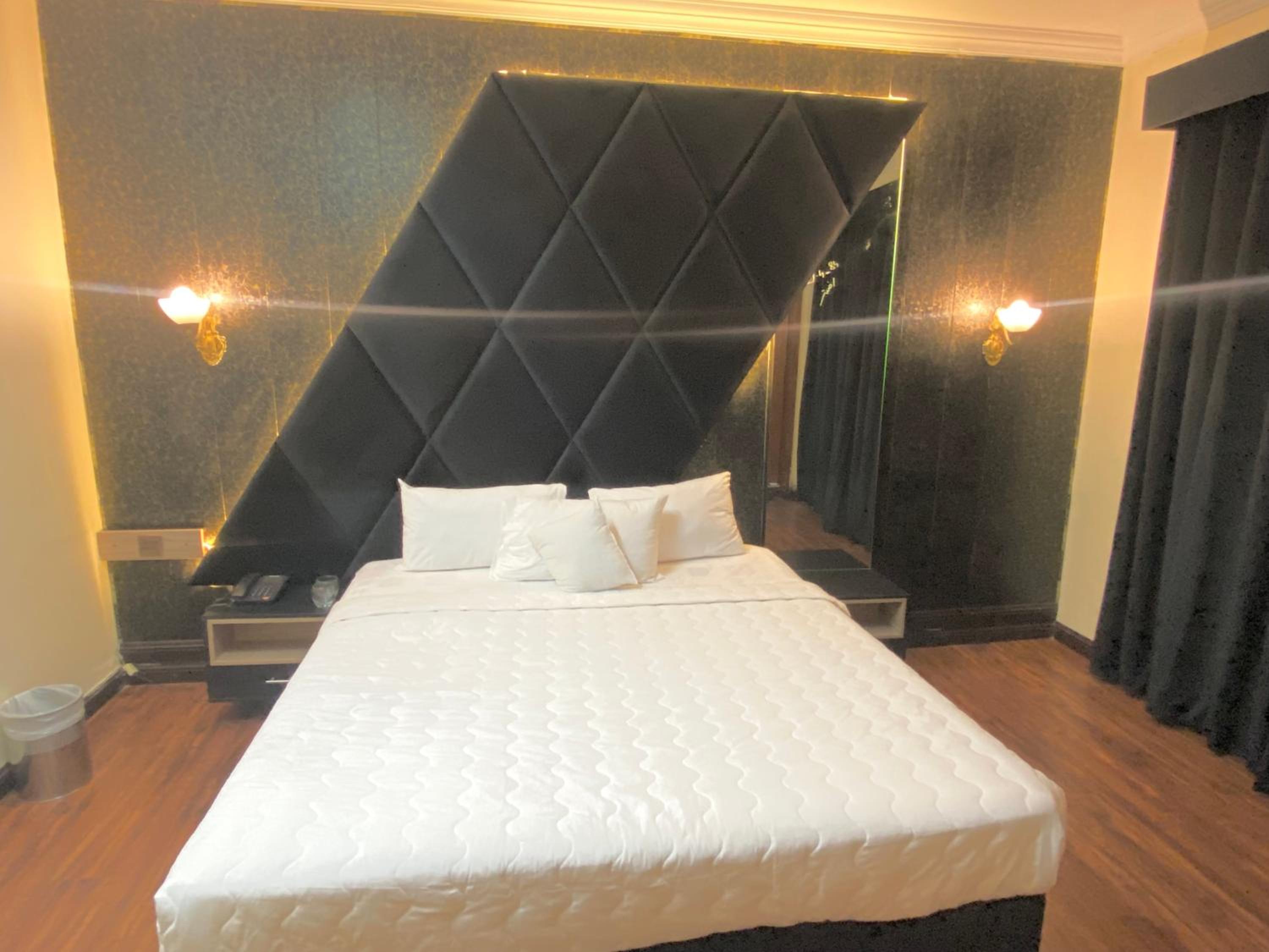 Single Room photo 3