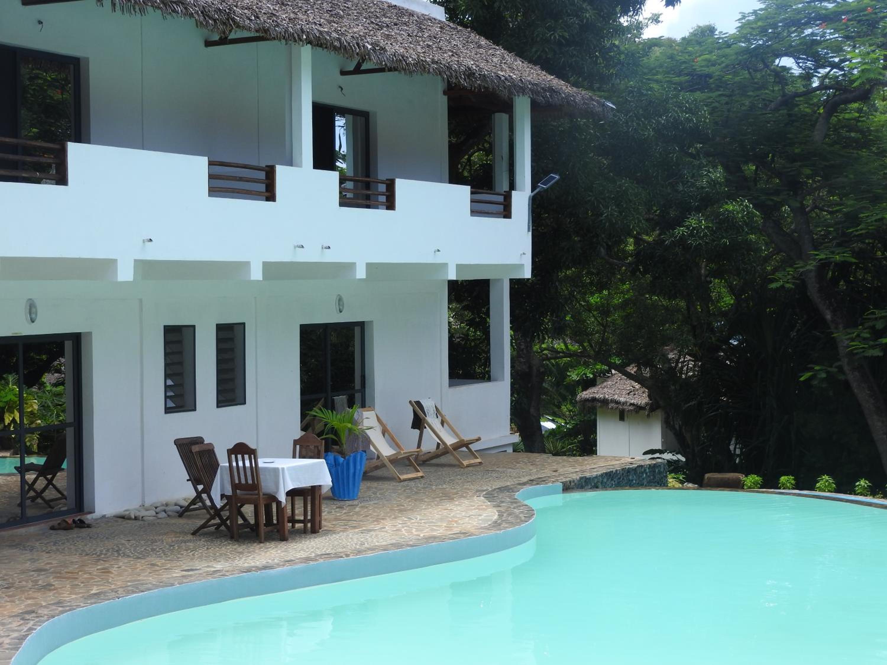 Studio with Pool View photo 2