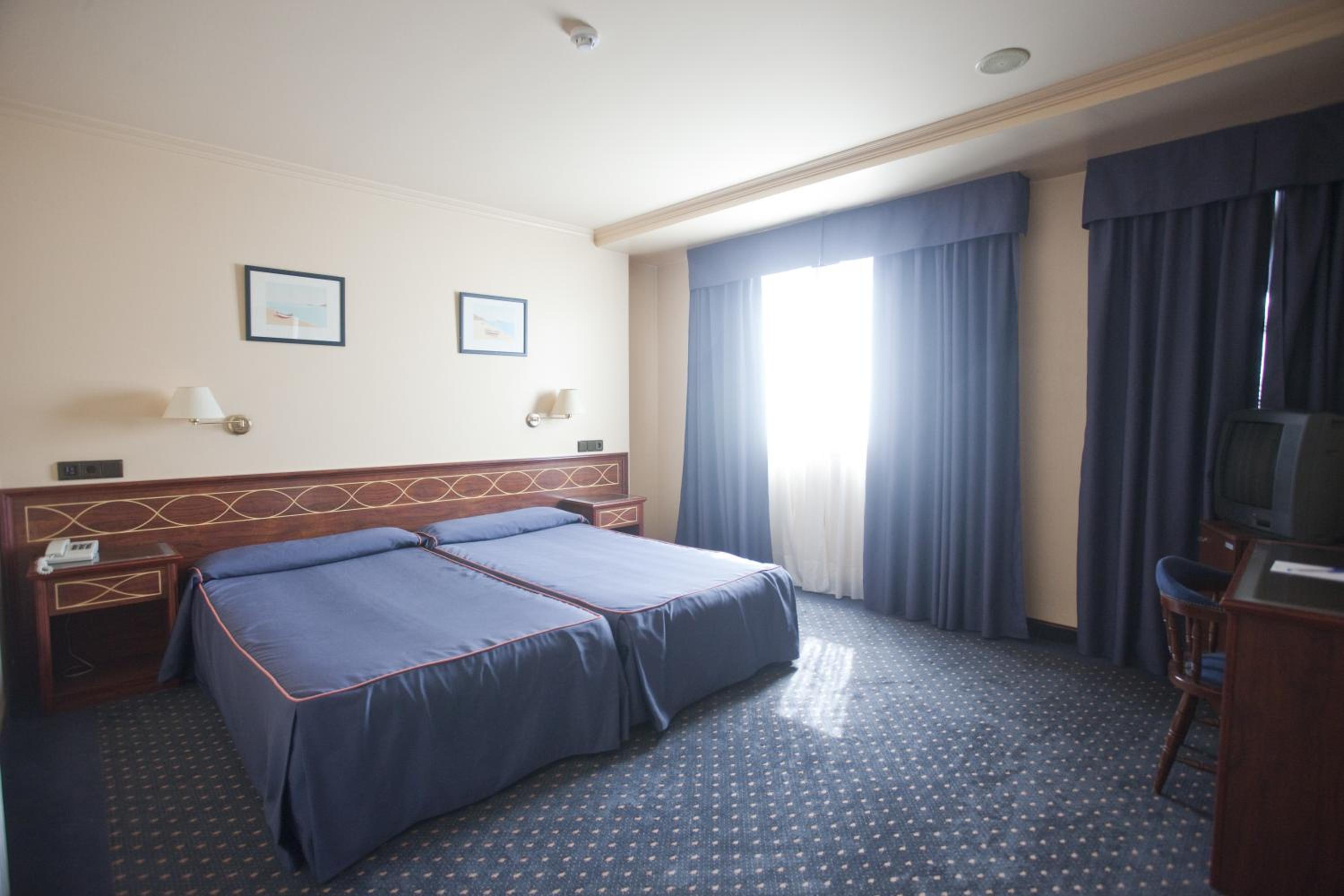 Basic Double Room Two Beds