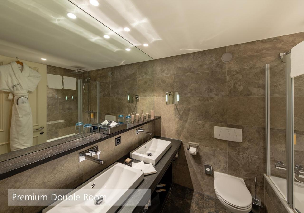 Premium Double Room - Photo 6