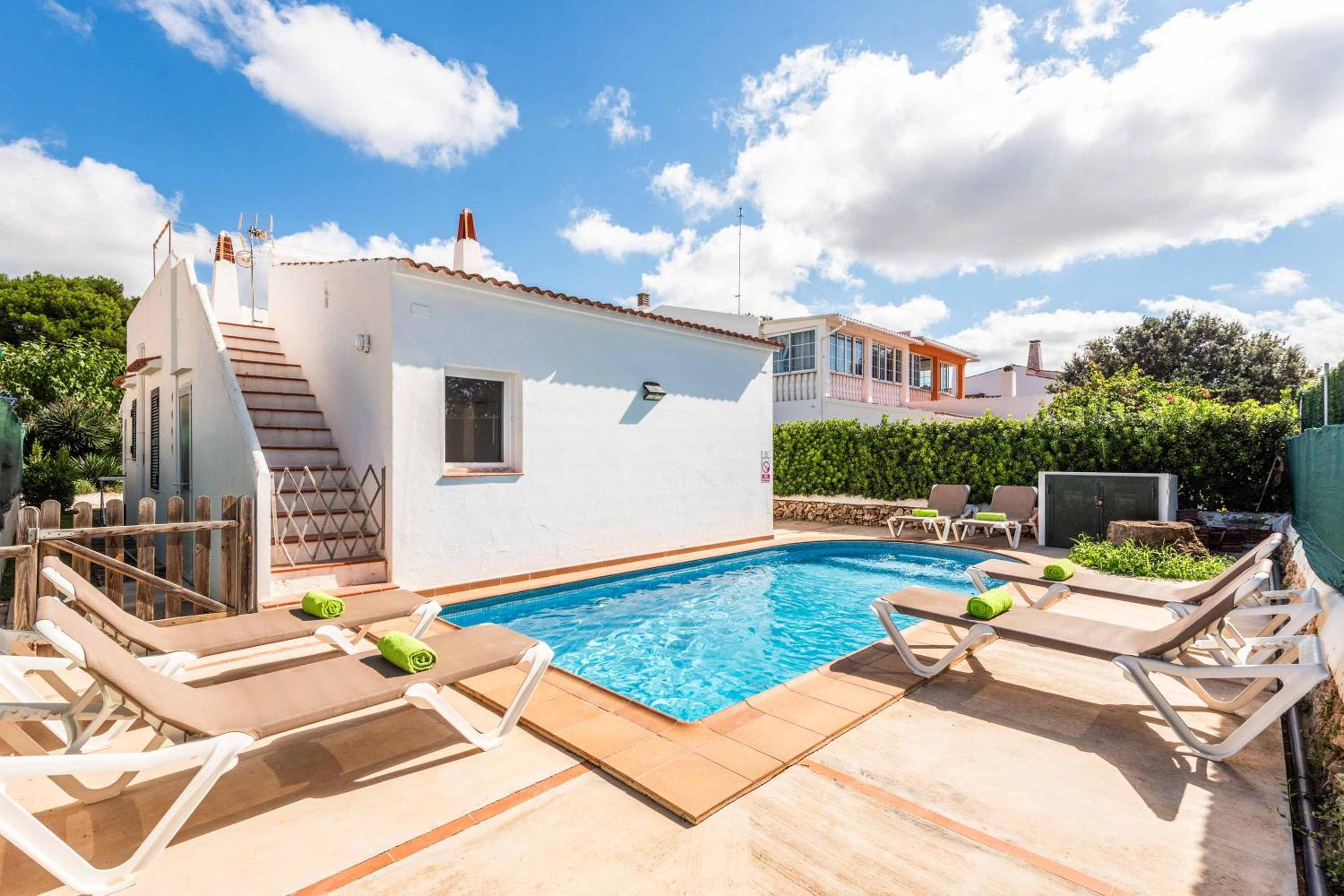Villa de Tres Habitaciones