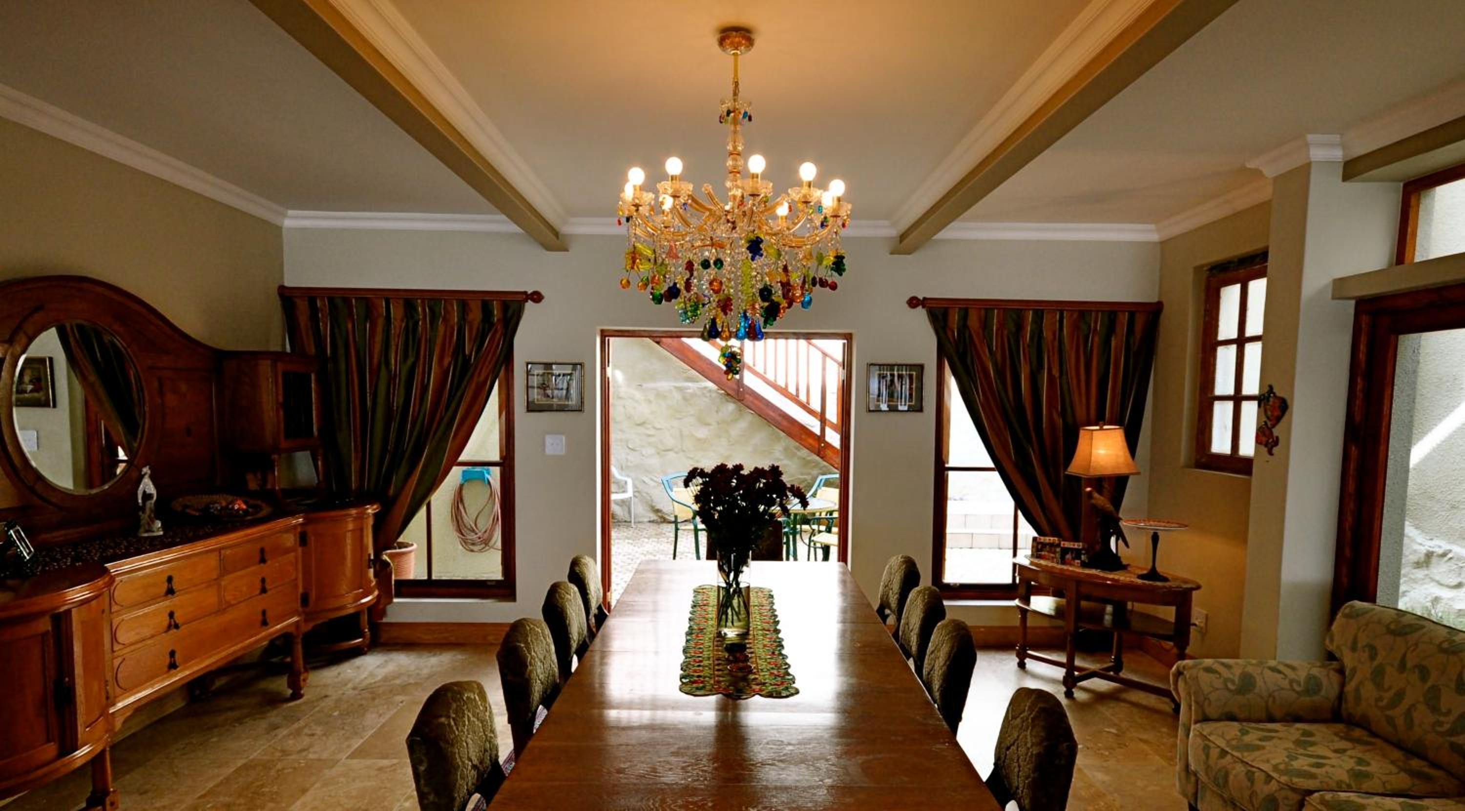 Villa photo 2