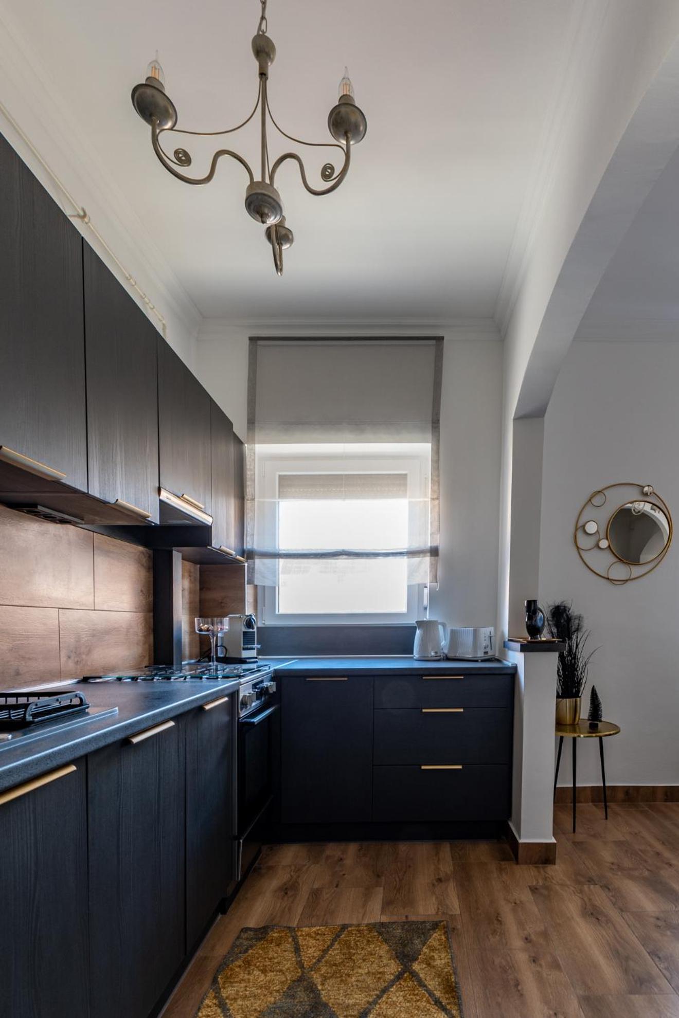 Apartment photo 2