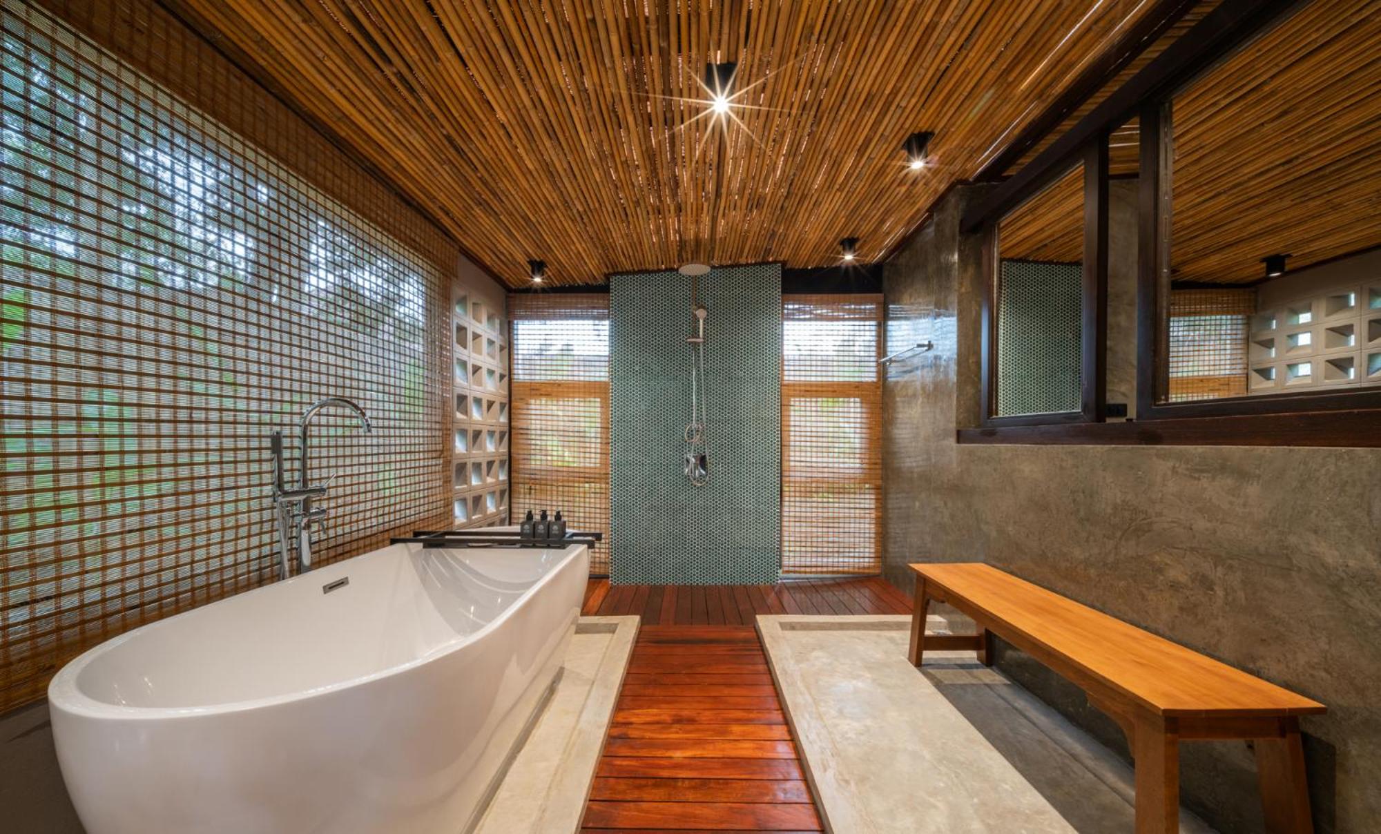 Villa with Private Pool - Photo 12