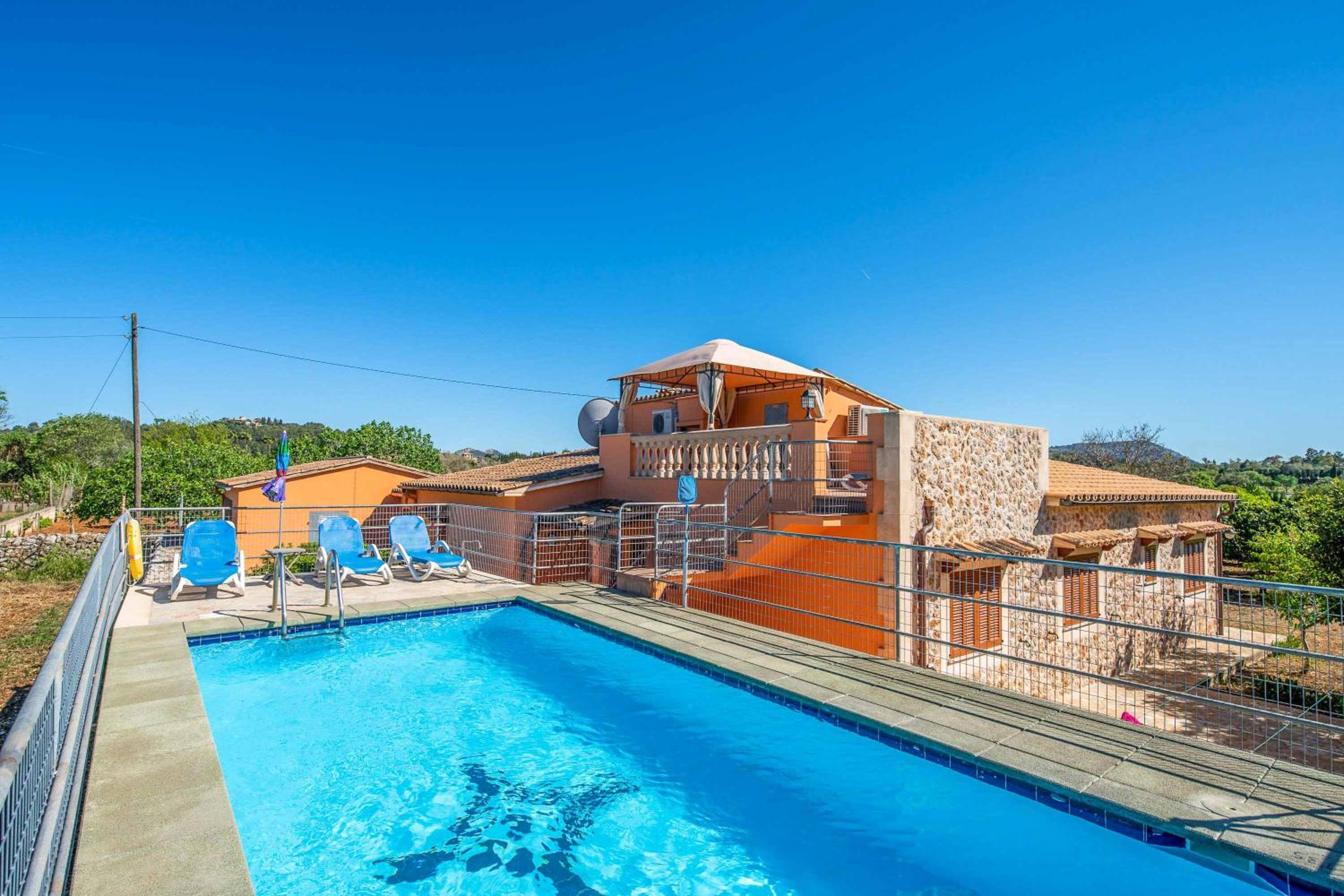 Villa de Tres Habitaciones