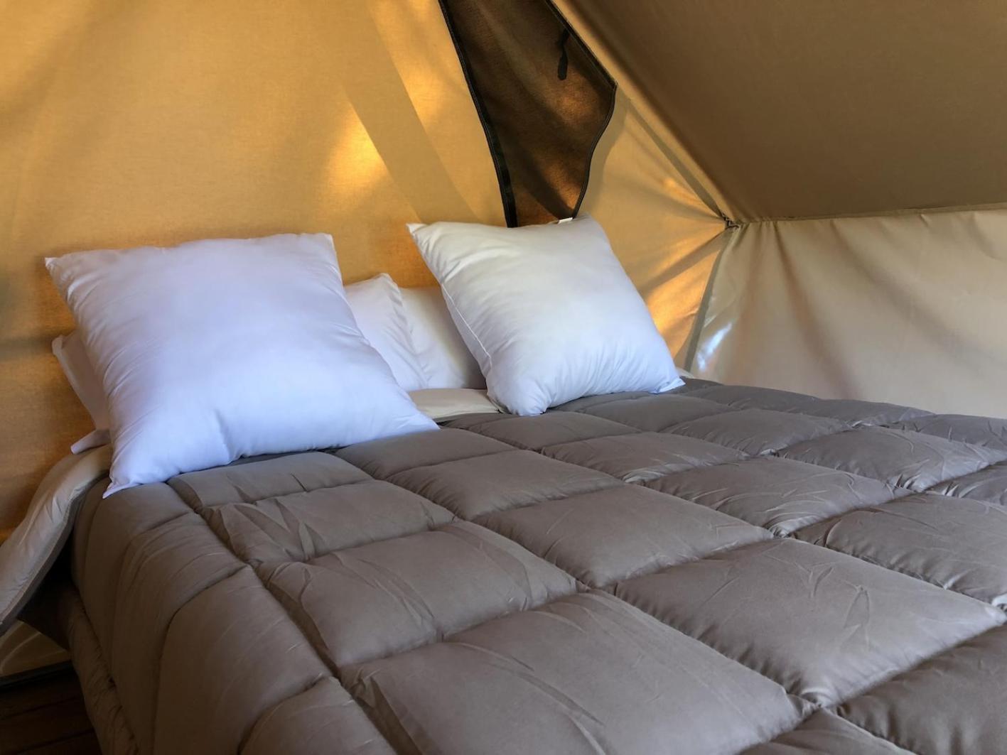 Tent - Photo 8