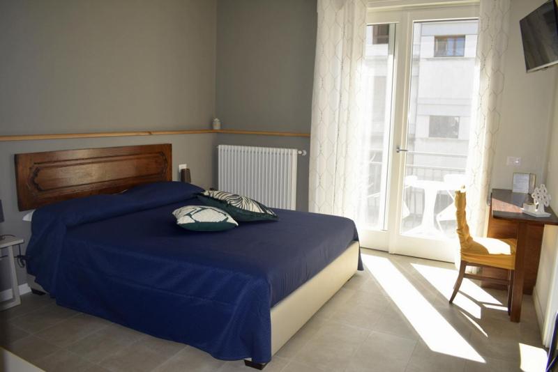 Double Room with Private Bathroom photo 2