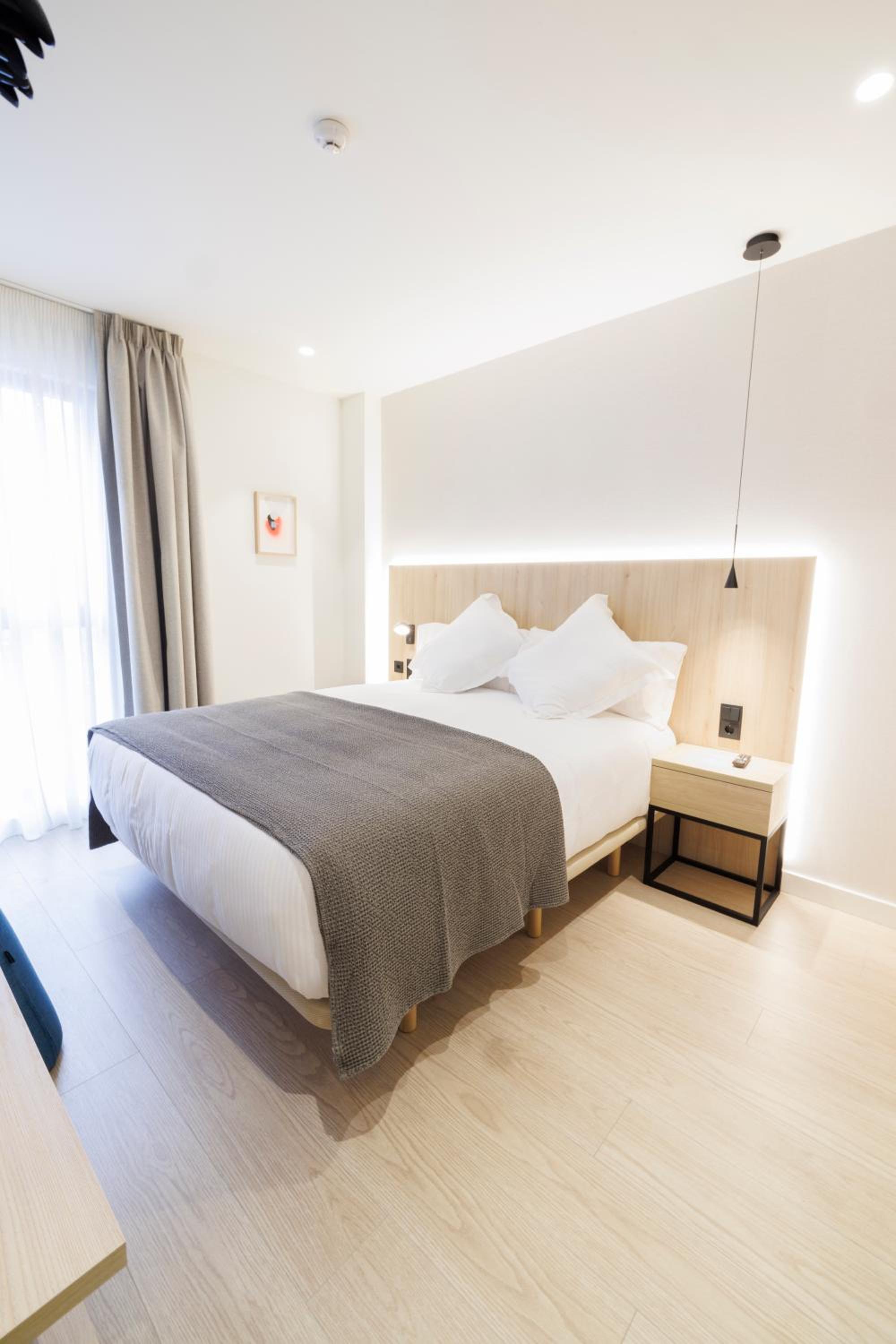 Double Room - Photo 4