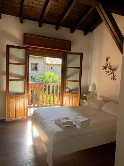 Casa de tres habitaciones