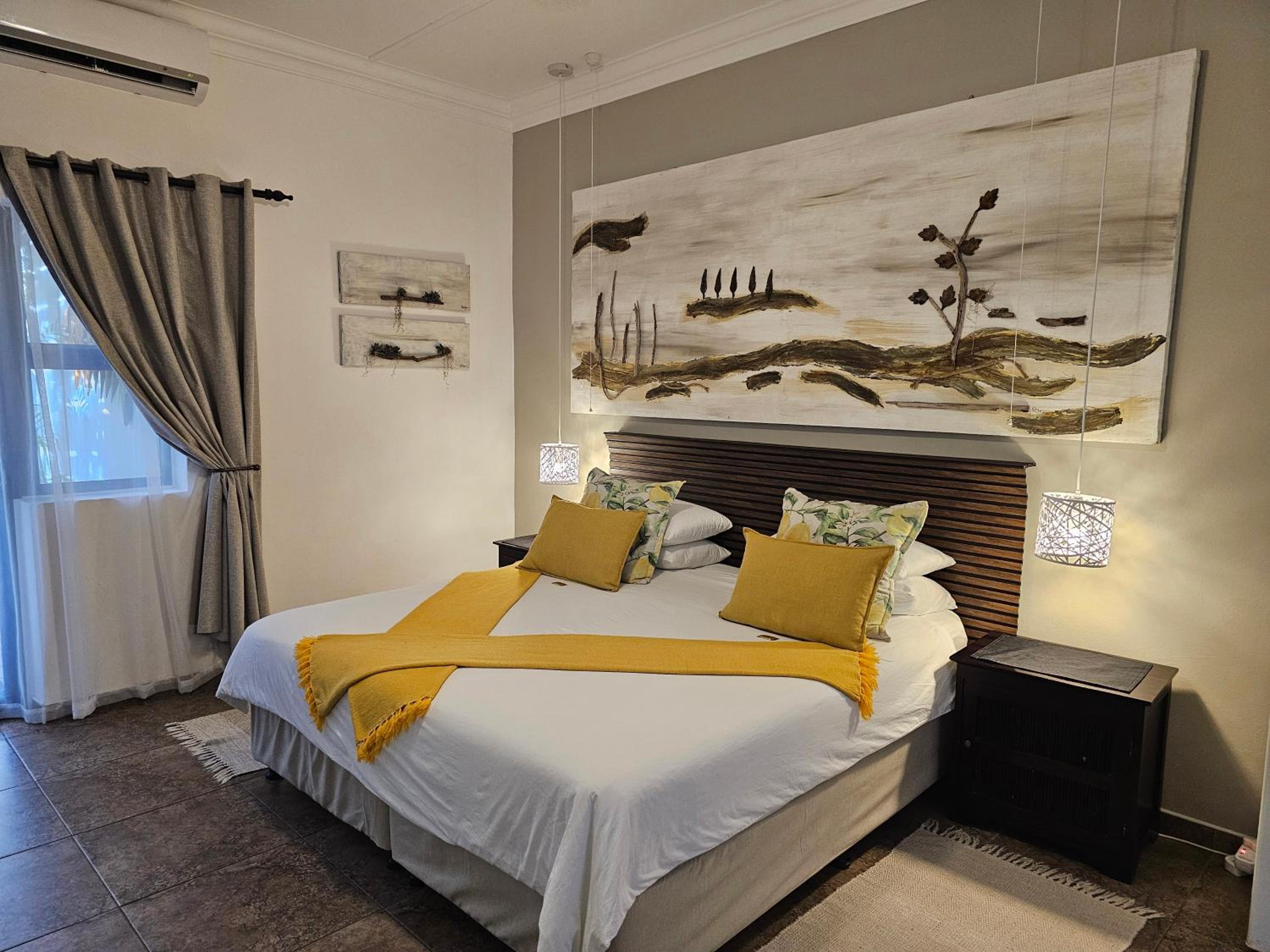 Luxury Twin/King Two Bedroom Garden View Room with Patio photo 1