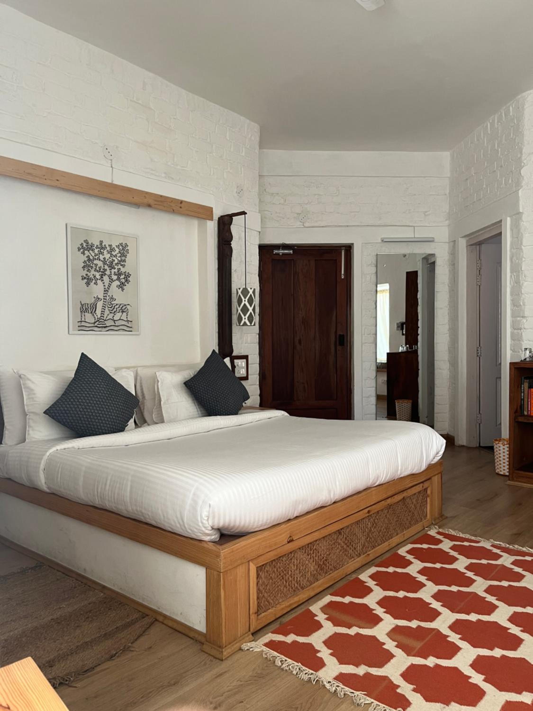 Double Room with Private Bathroom - Photo 22