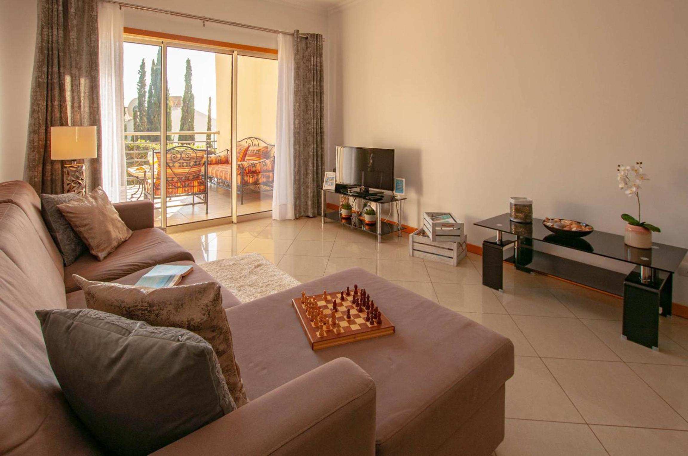 Apartment with Terrace - Photo 1