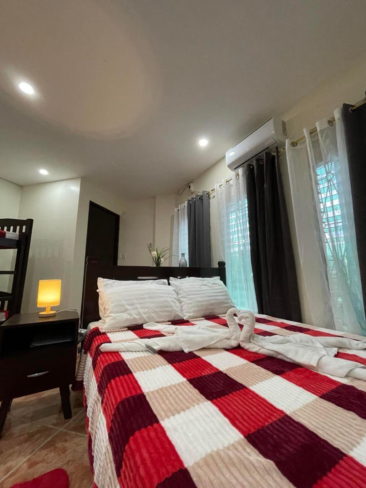 Family Room with Garden View photo 3