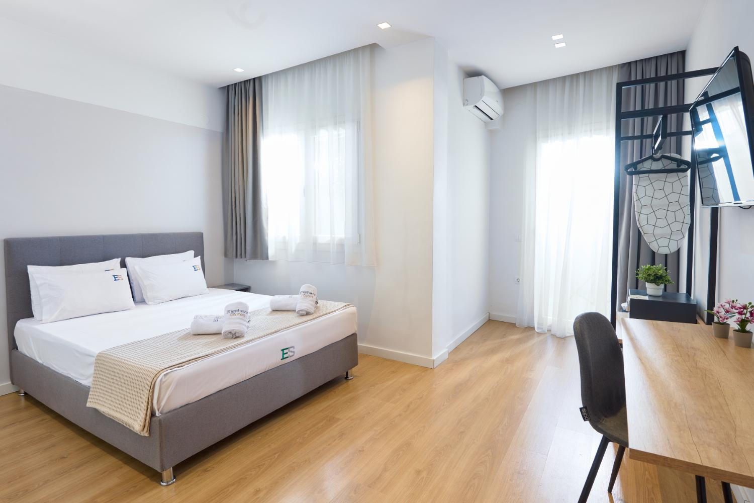 Standard Suite - Photo 10