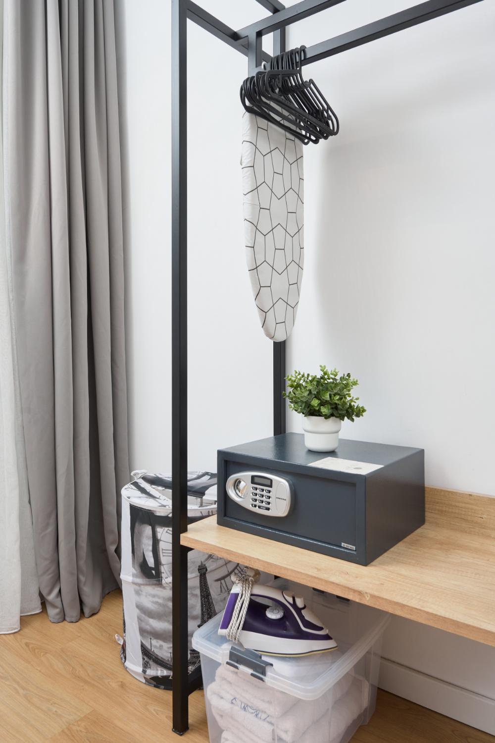 Standard Suite - Photo 9