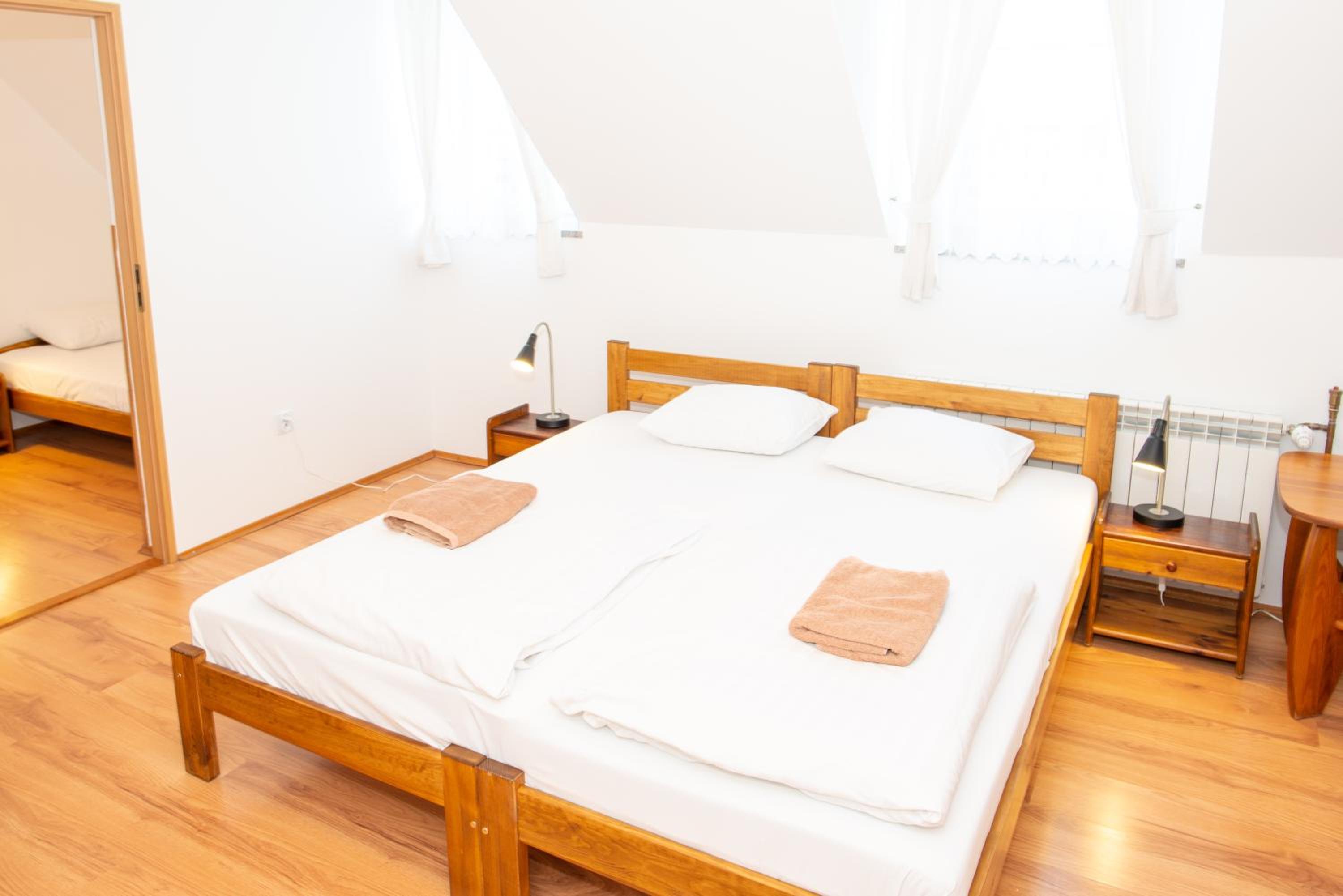 Triple Room - Photo 1