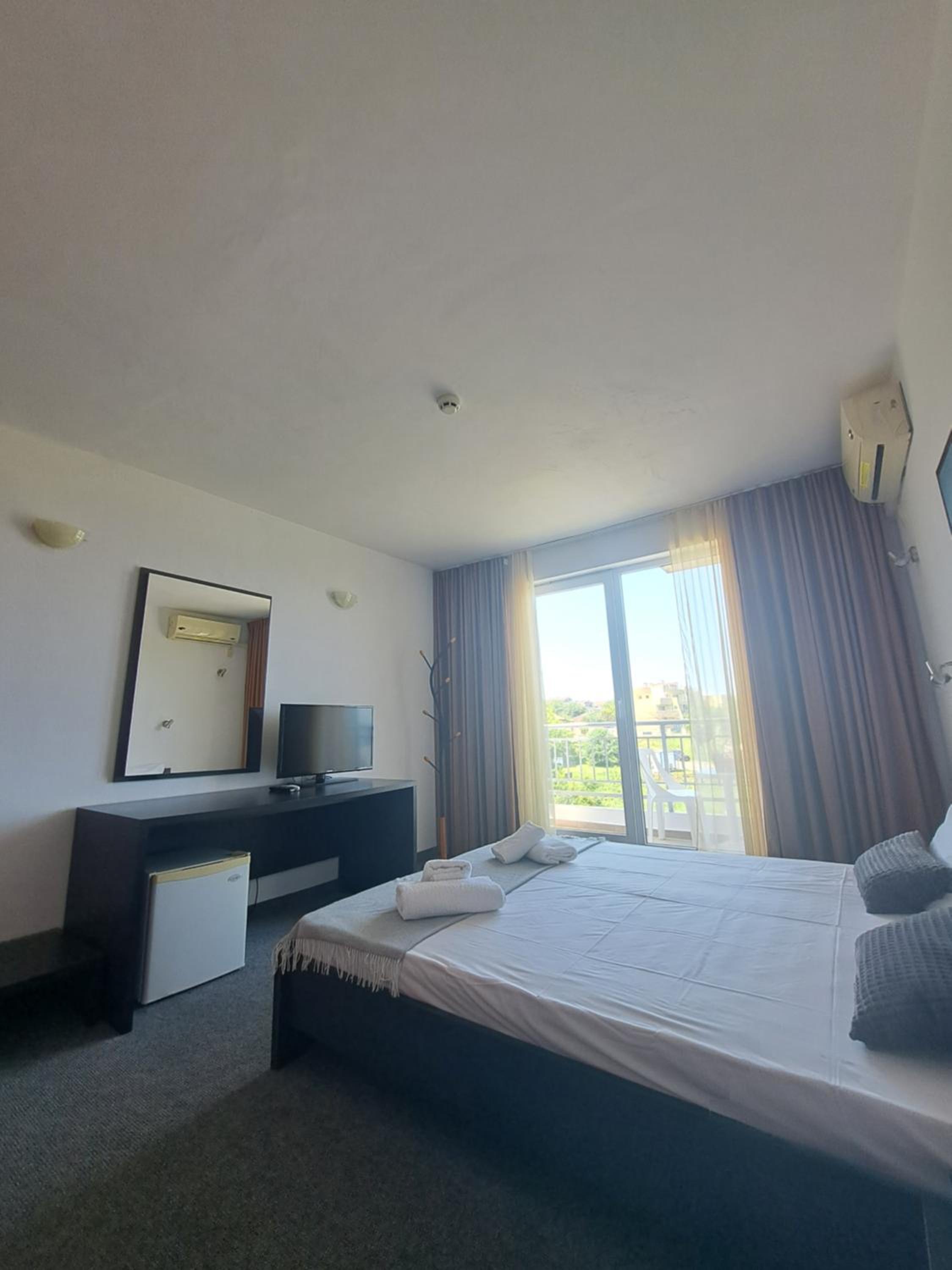 Double Room with Balcony and Sea View