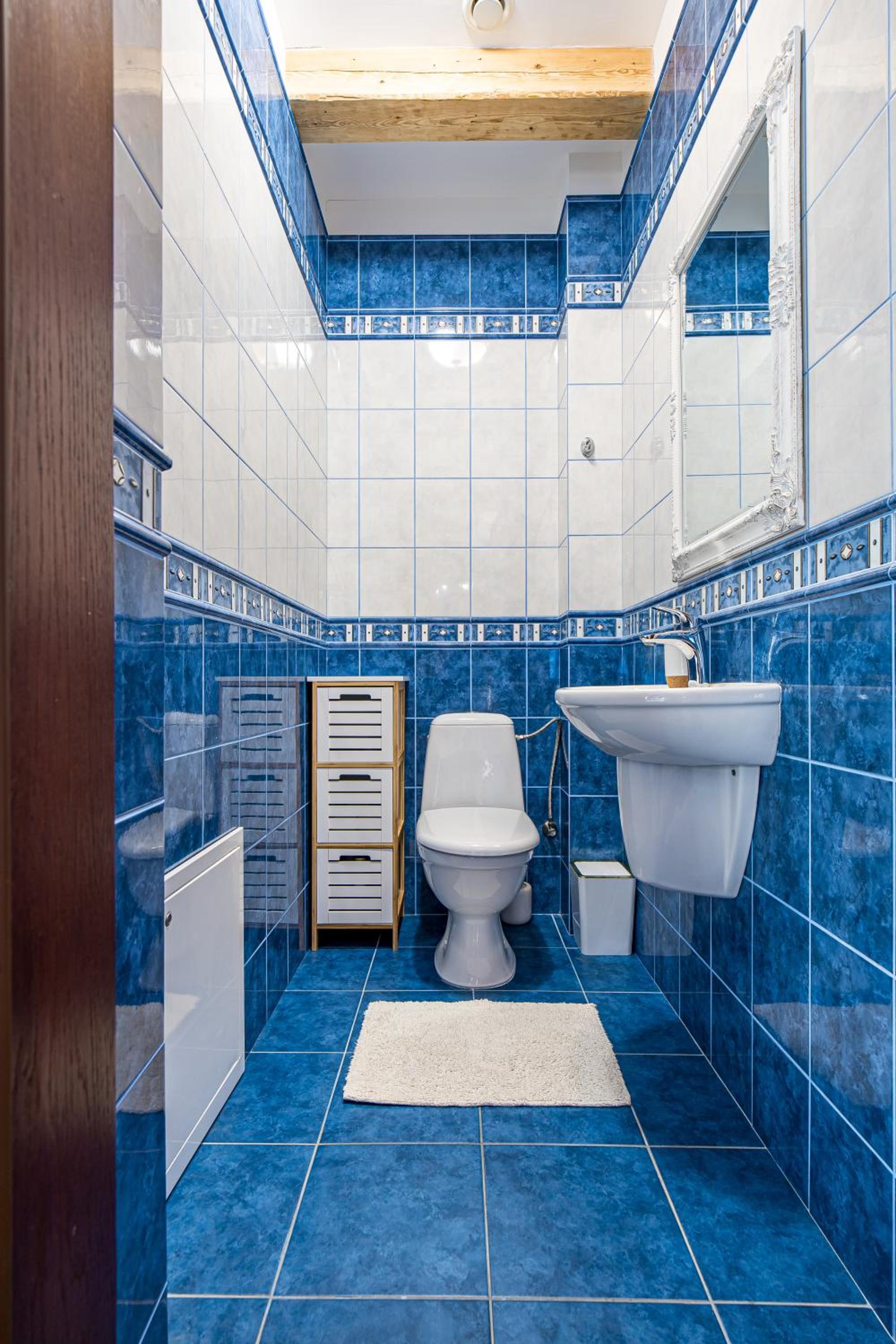 Superior King Suite - Photo 23