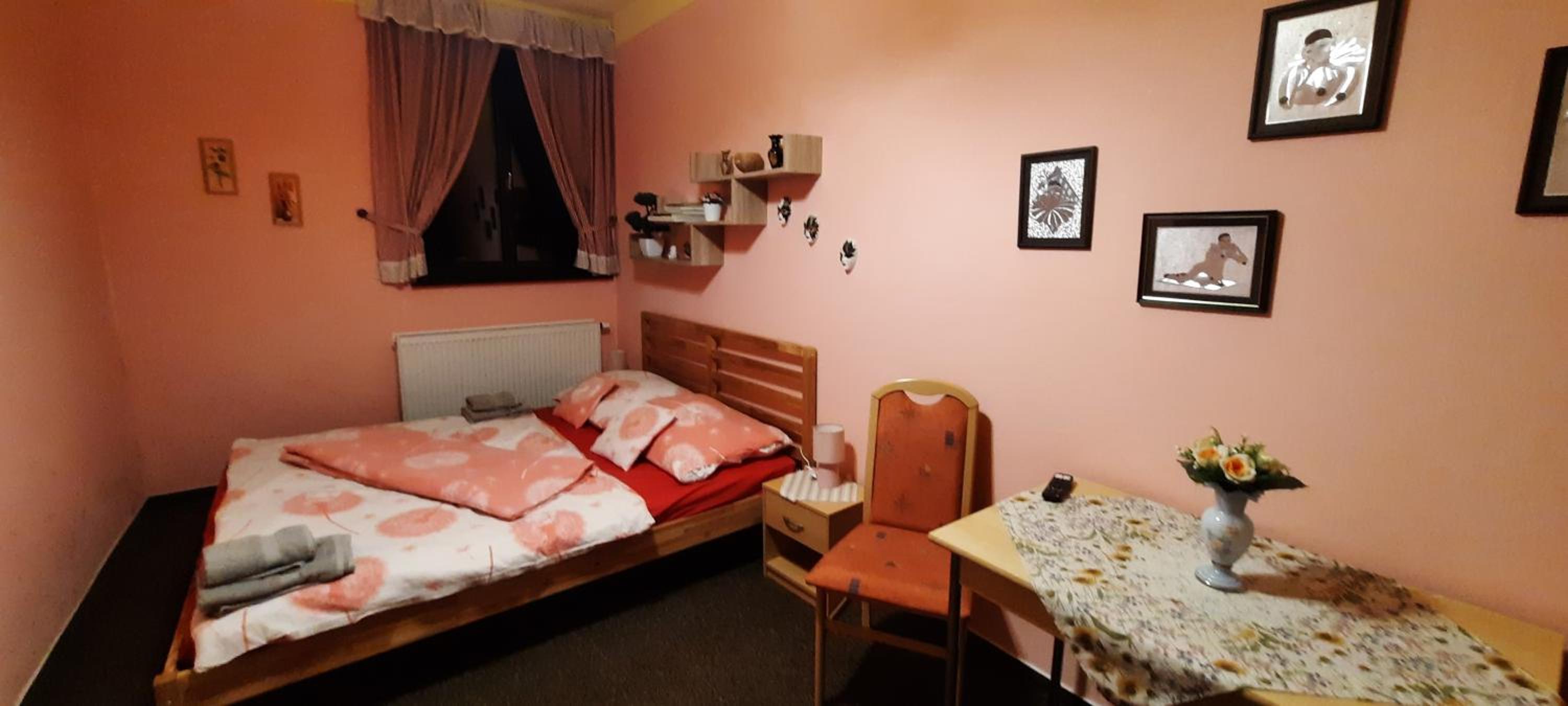 Double Room with Private Bathroom photo 1