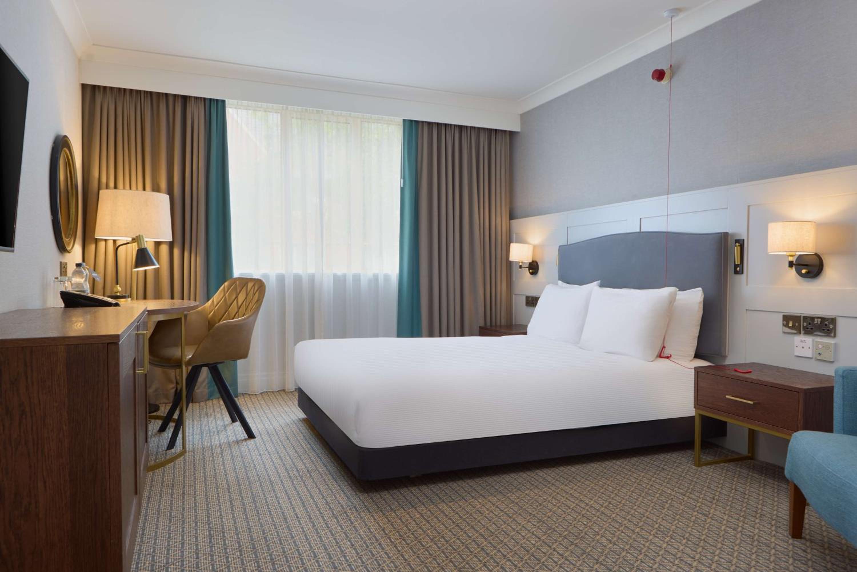 Queen Room - Accessible - Photo 1