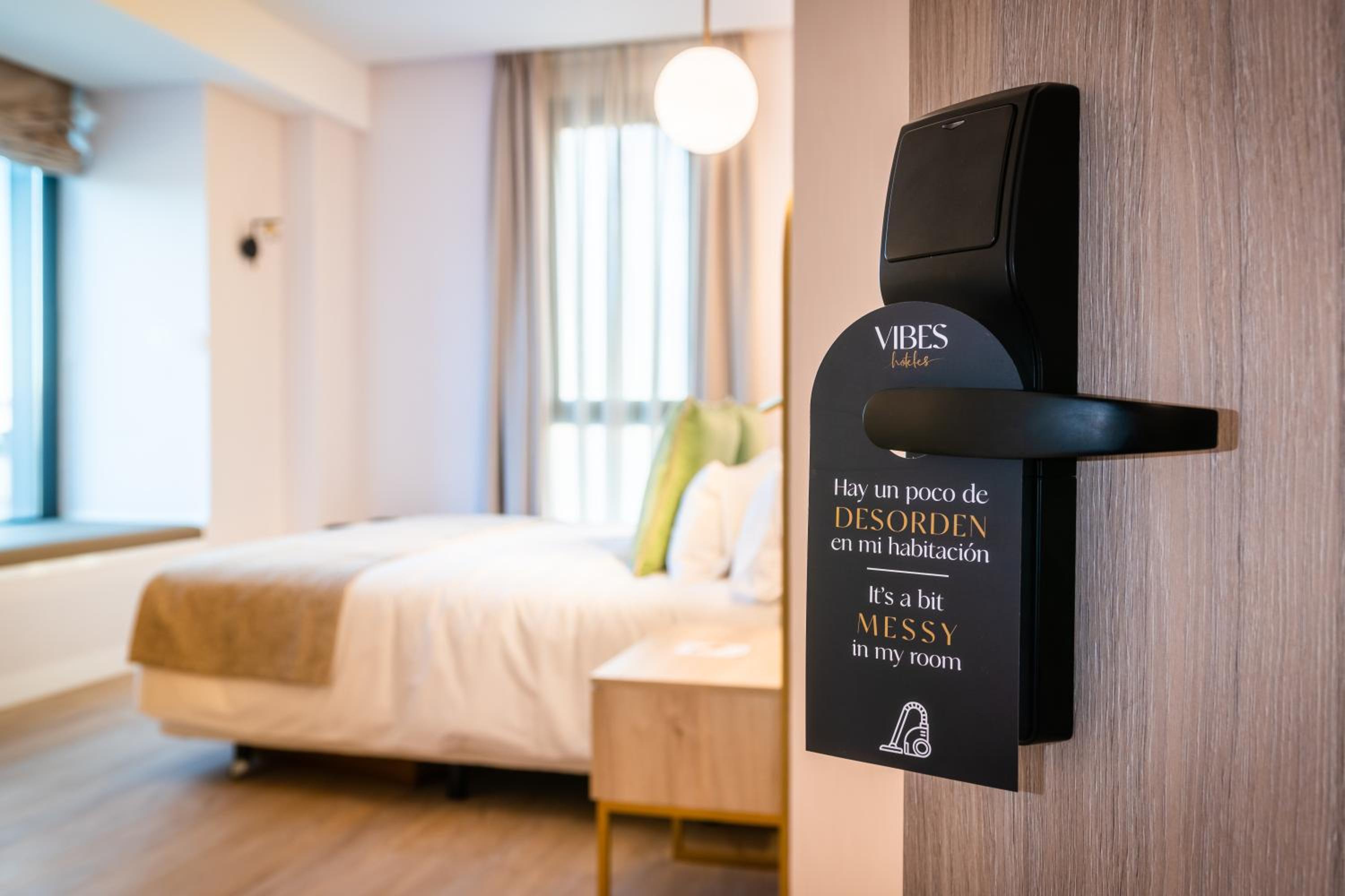 Deluxe King Room photo 2