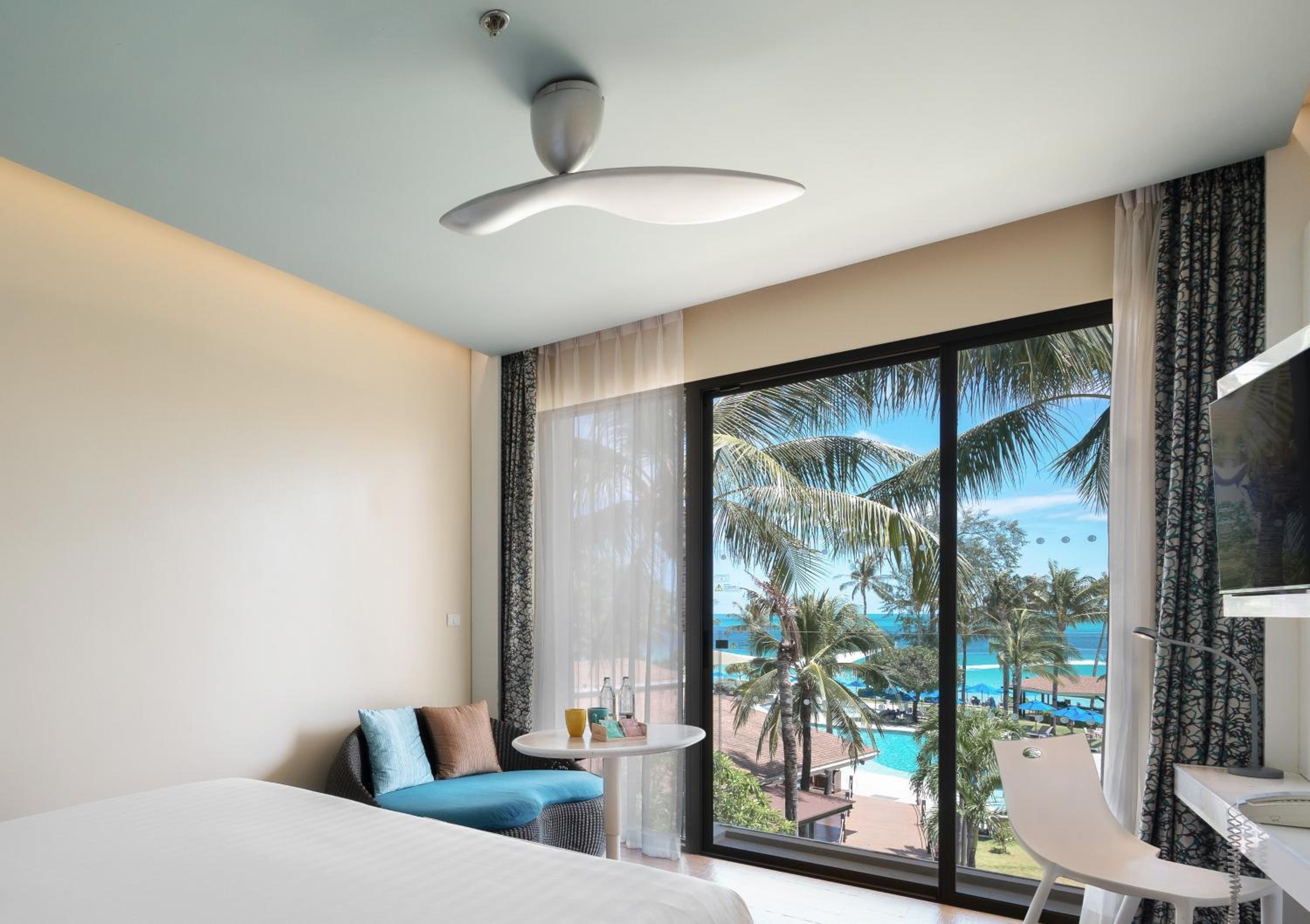 Deluxe Ocean View Twin