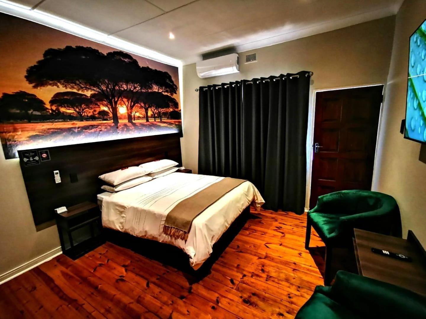 Comfort Queen Room photo 3