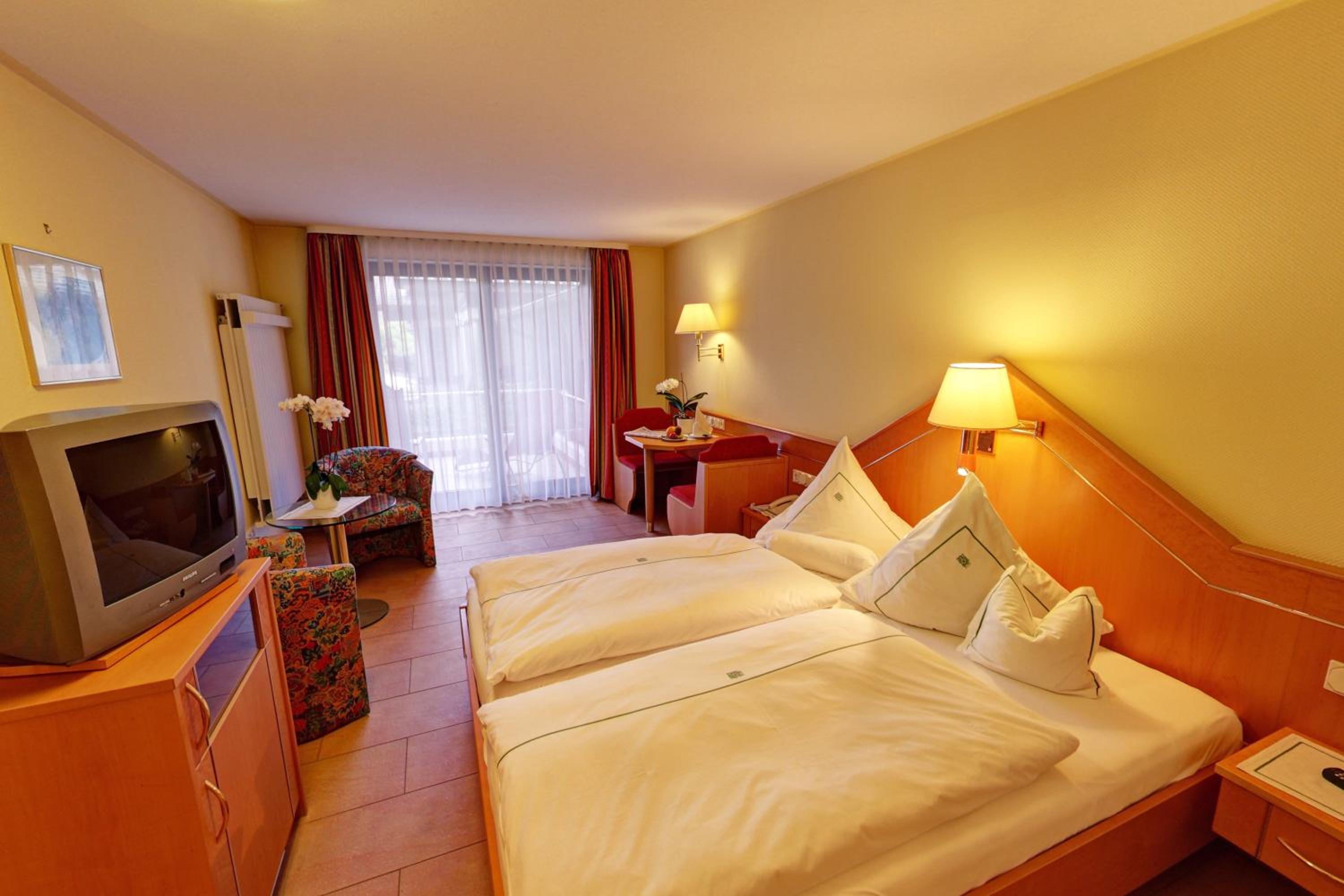 Standard Double Room photo 3