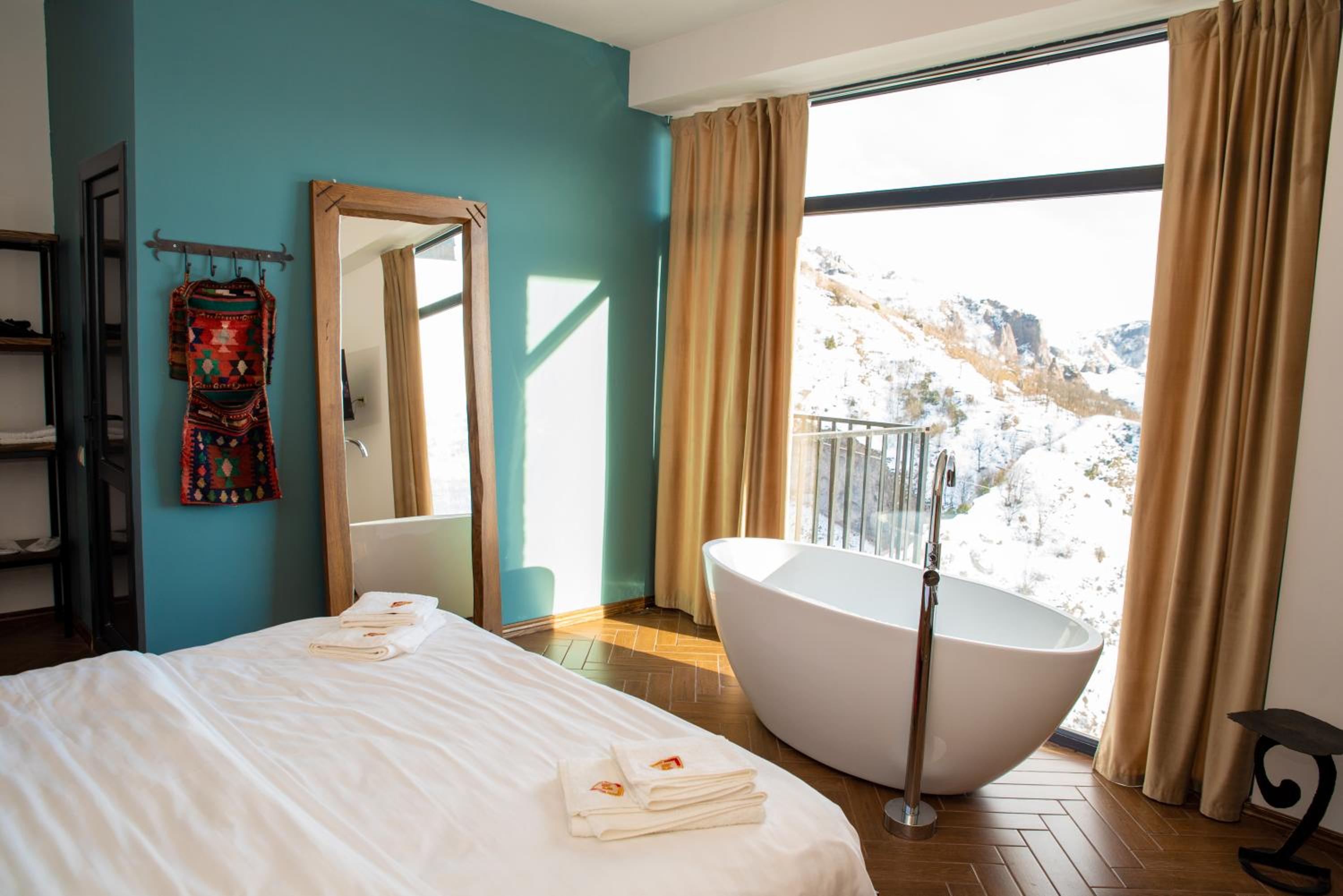 Suite with City View