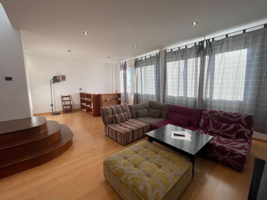 Four-Bedroom House photo 3