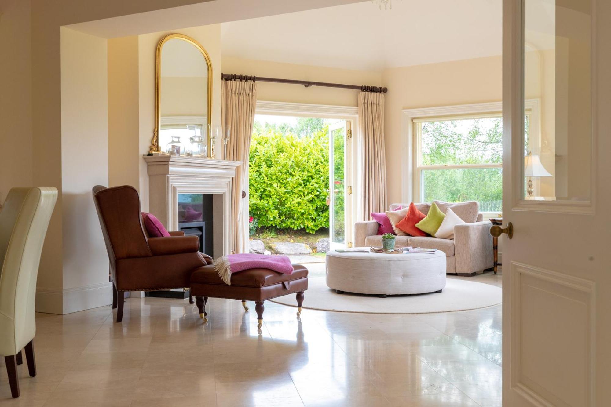 Villa photo 1