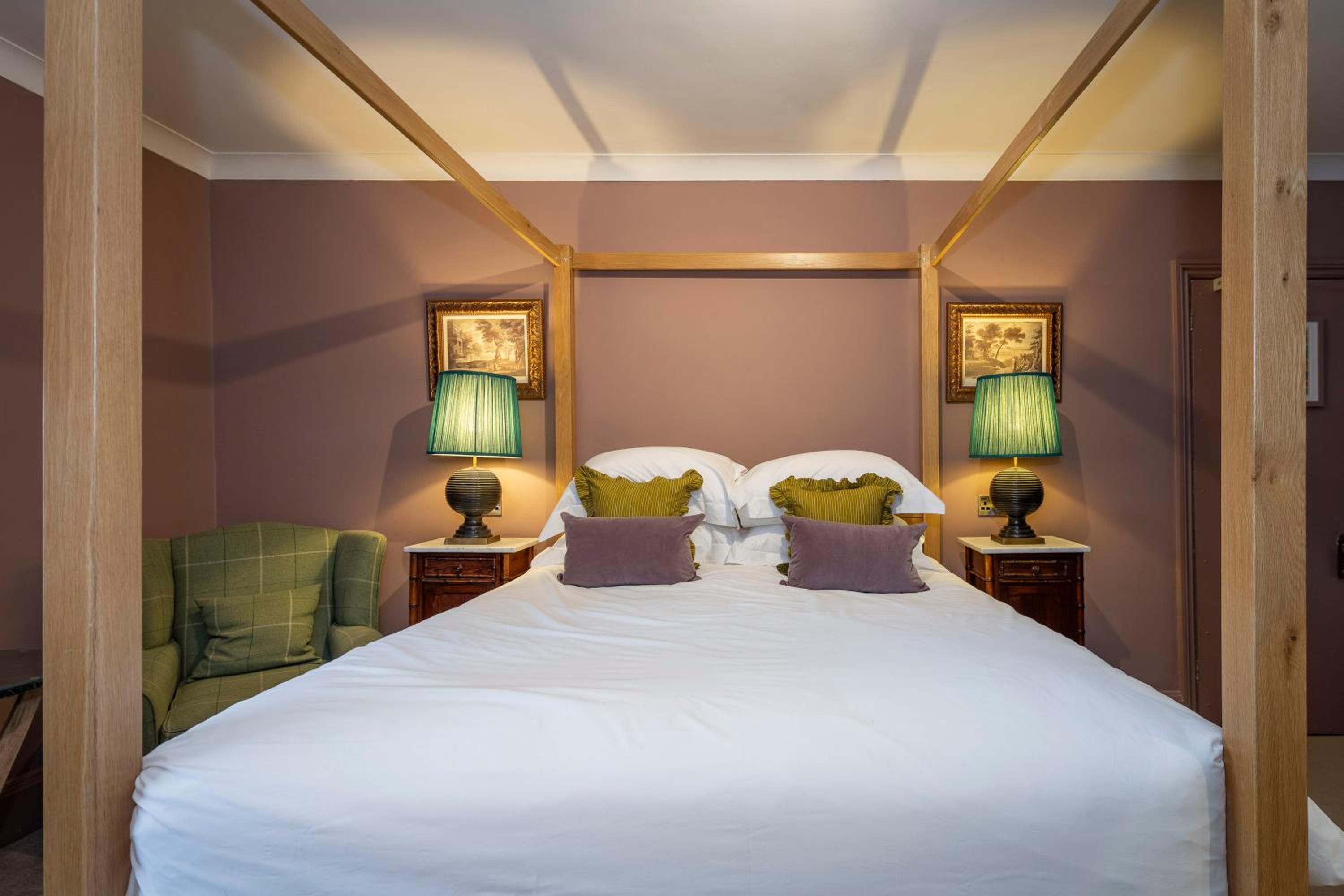Deluxe King Room Four Poster  - Photo 7