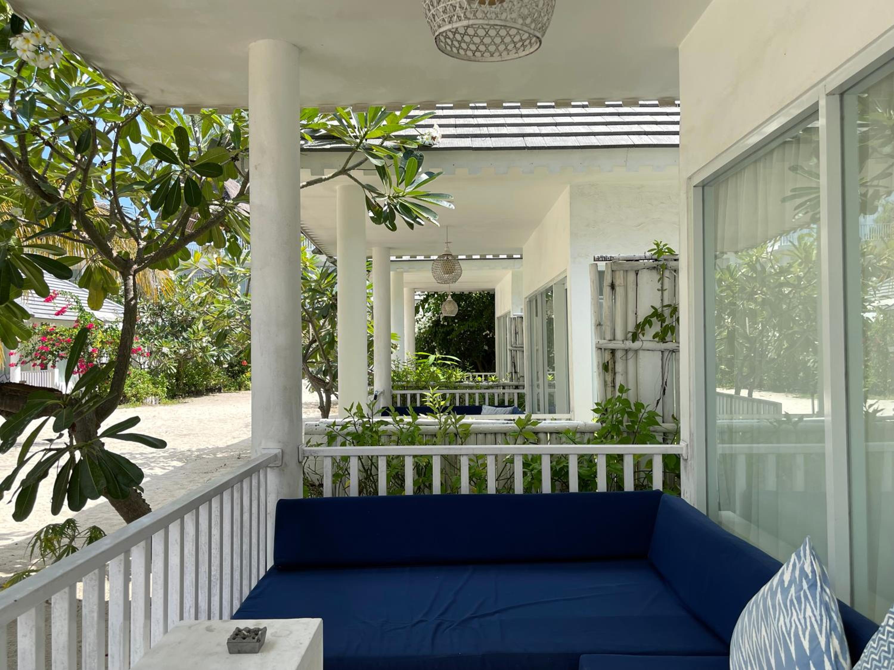 Beach Bungalow with Nature View - Photo 13