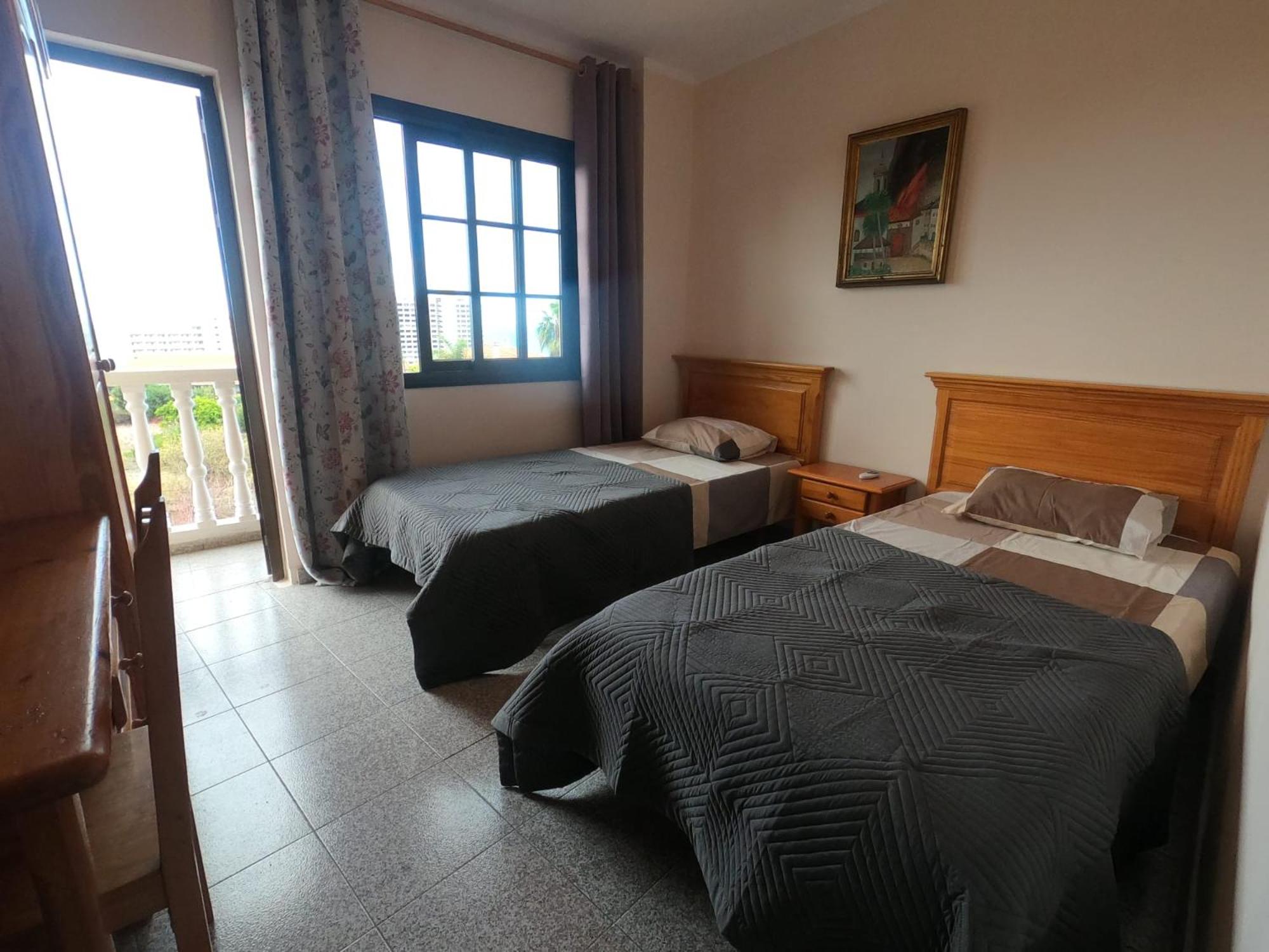 Standard Twin Room with Sea View